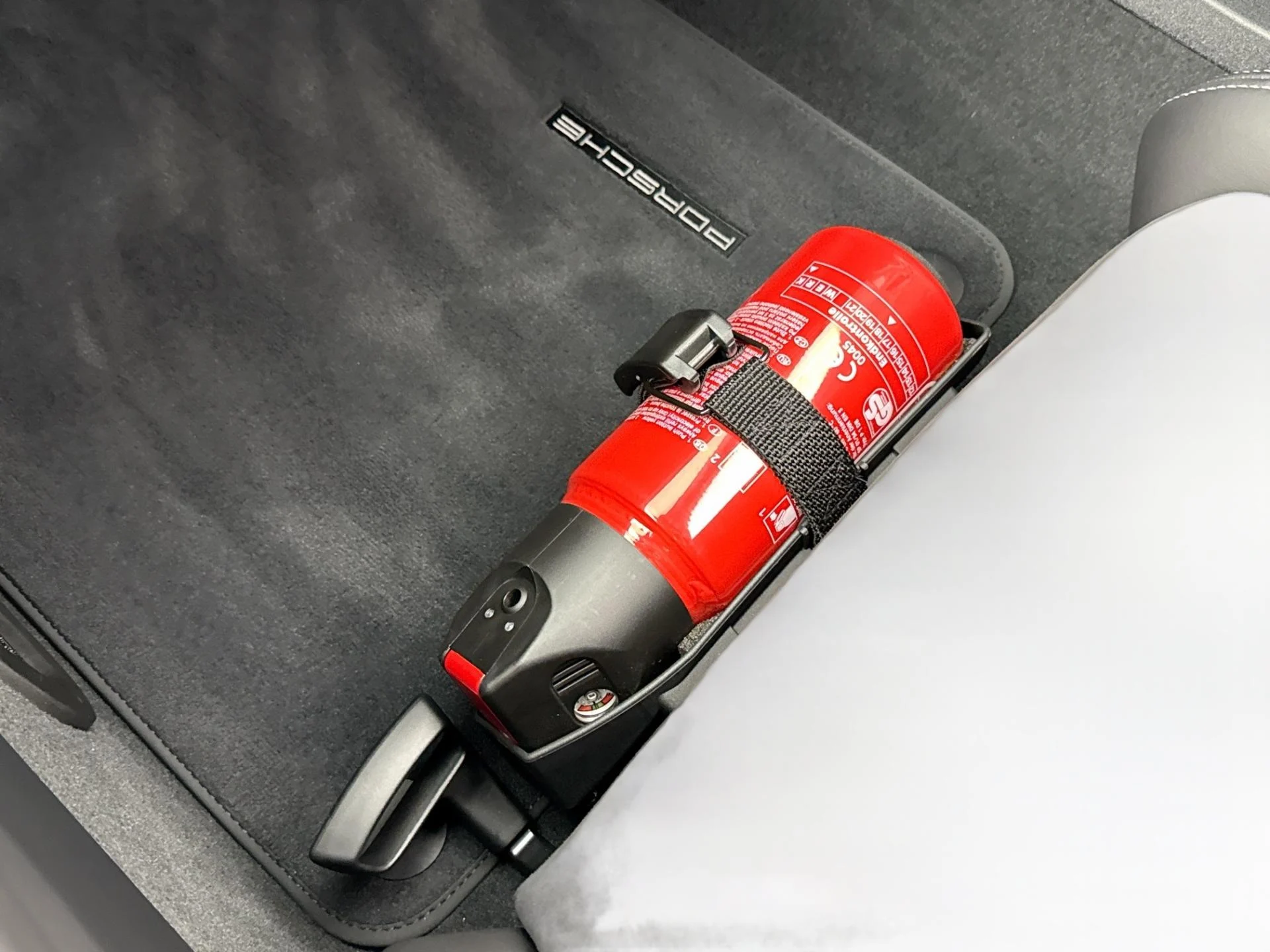 mph037_2744257353_Used_2018_Porsche_911_GT_2_RS_Weissach_Package_1784604498_95f1220e6a
