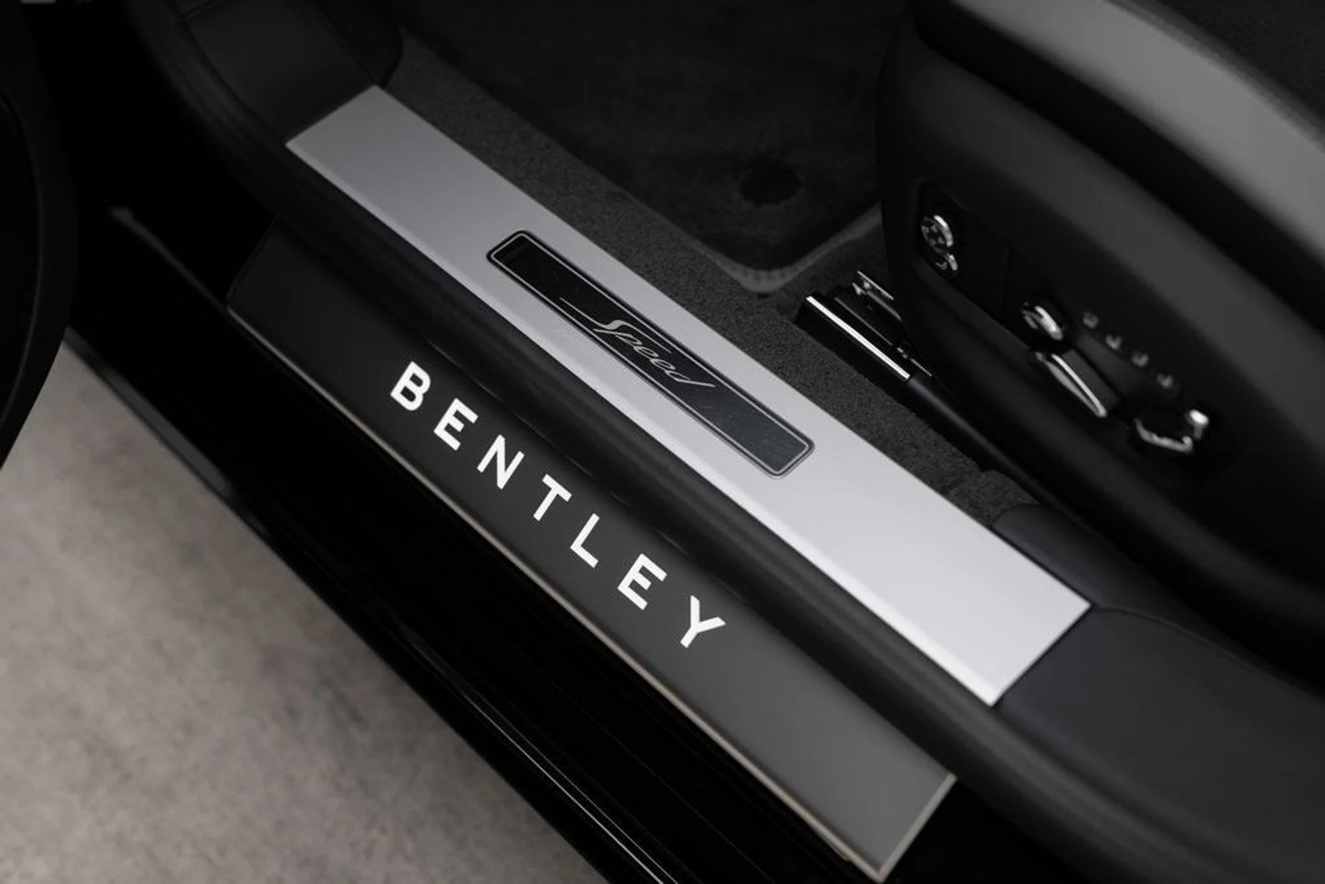 mph037_274462490_fa1103724fd1147eab95bc94f8f24604x_65a00e7f36