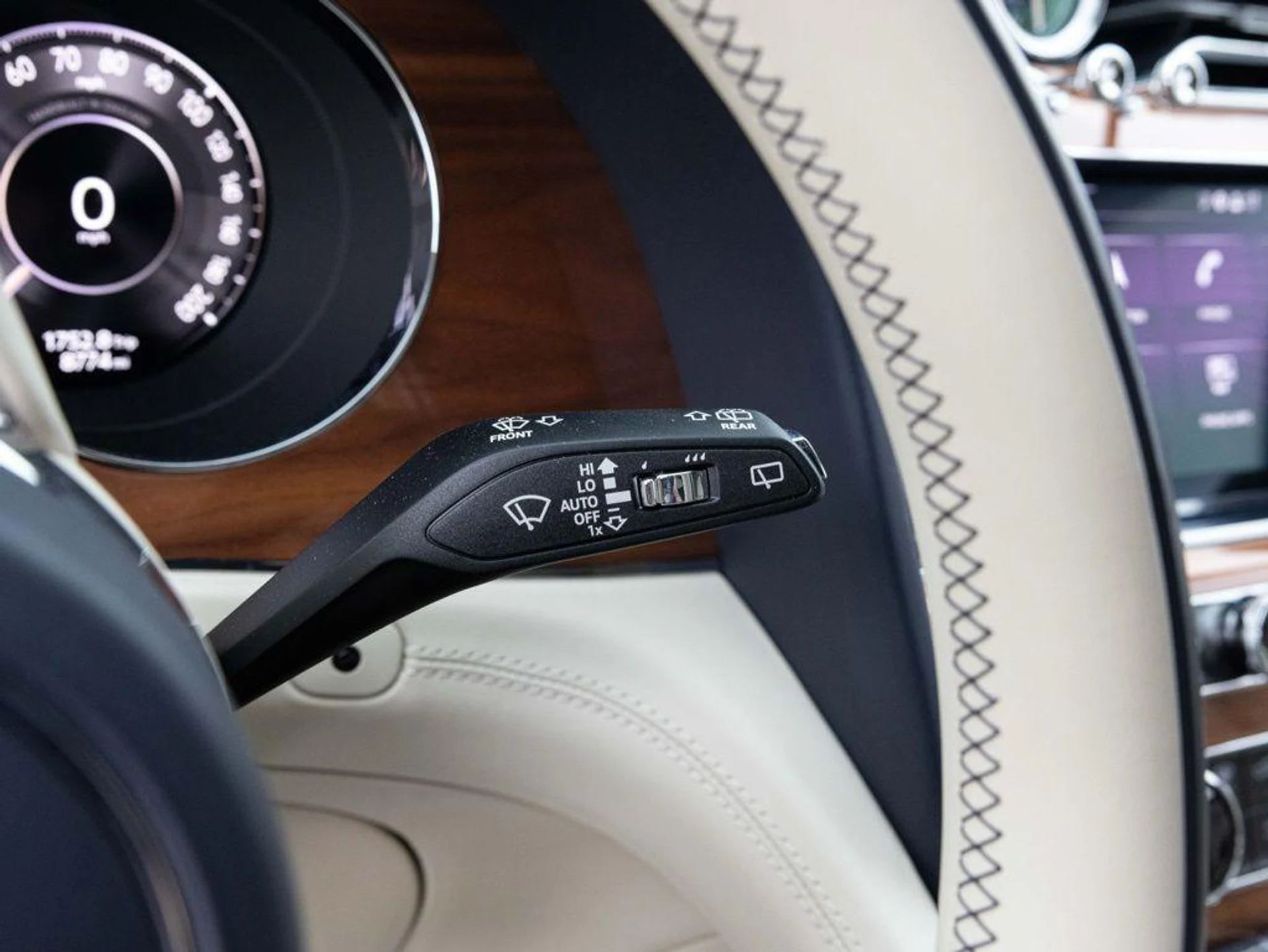 mph037_2751560985_505919897_69c7d81d966ffa5d8dbef1c8_d81ad47834