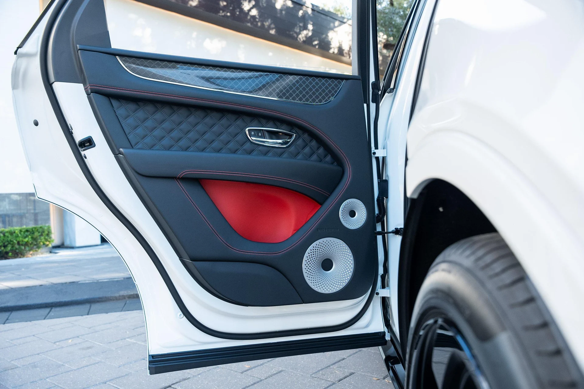 mph037_2764233479_389622357_677365282b7a94b33fd419f0_7c7889631d