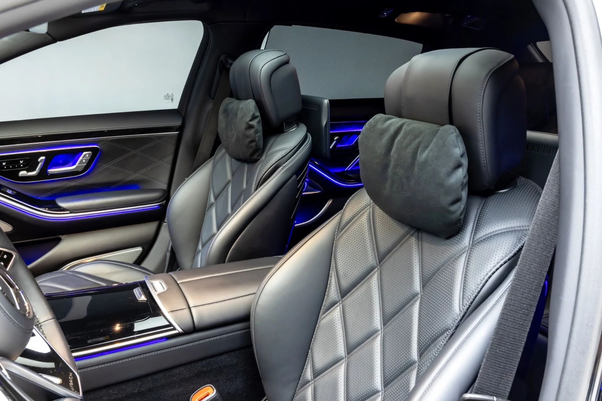 mph037_2769560078_13213_p38_l_b3e1295c04