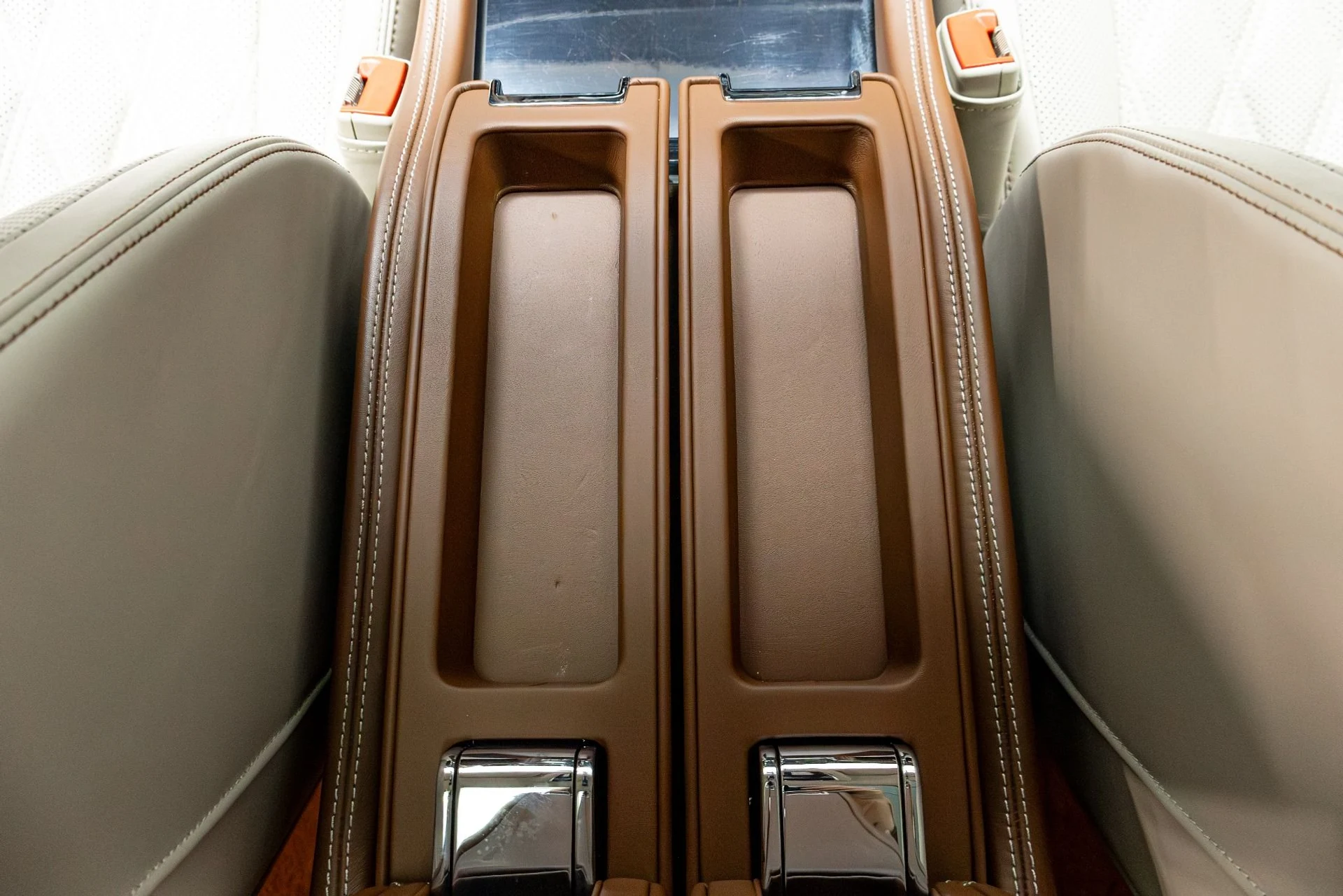 mph037_2771714081_Used_2017_Bentley_Mulsanne_Speed_1775685979_308ea48a1e