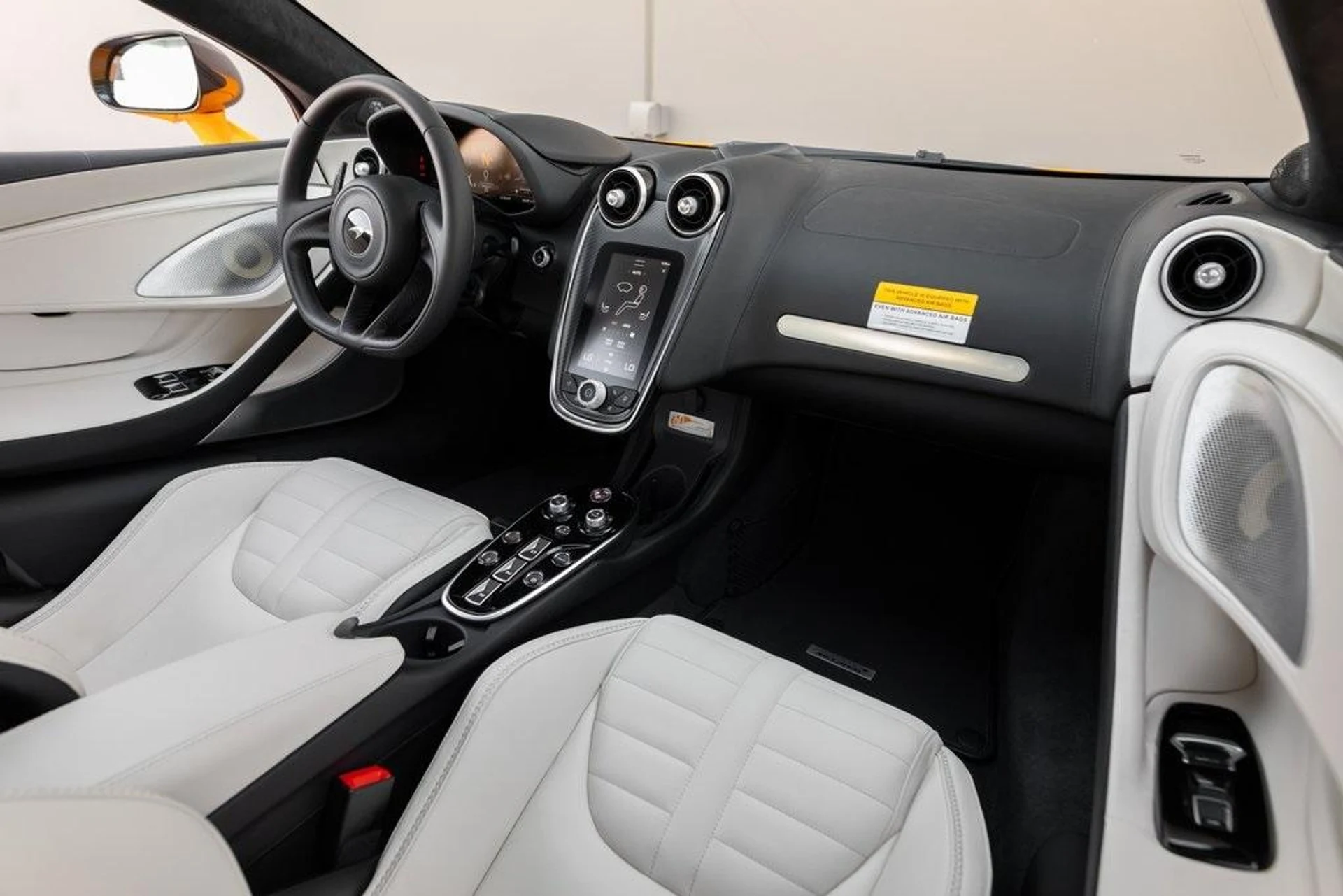 mph037_278117993_Used_2025_MCLAREN_GTS_1721509518_910053dc34