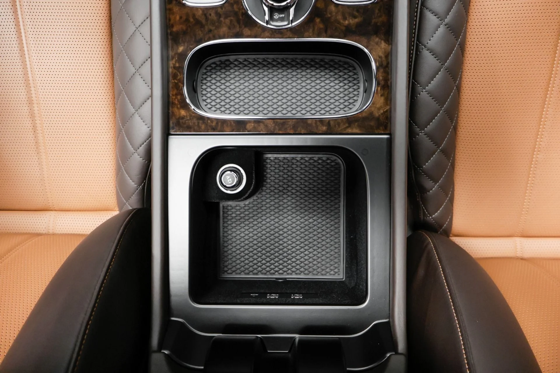 mph037_2793739144_Used_2020_Bentley_Bentayga_V8_1761664862_8286d99b5d