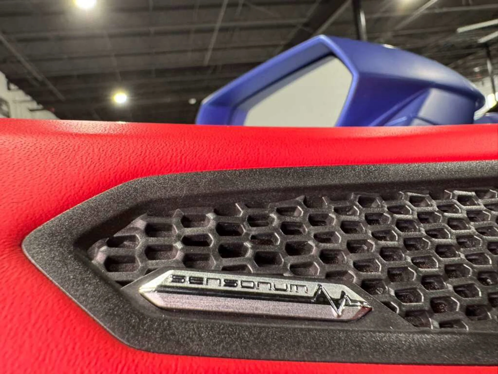 mph037_2803135372_84e34dde3f8b6dc90bf7ace5fe6fdd66_a77a86c69a