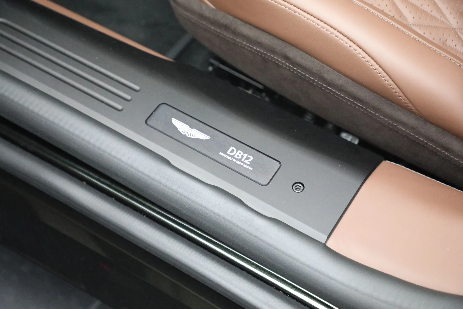 mph037_2803530068_New_2026_Aston_Martin_DB_12_Volante_1767705694_69dabc0900