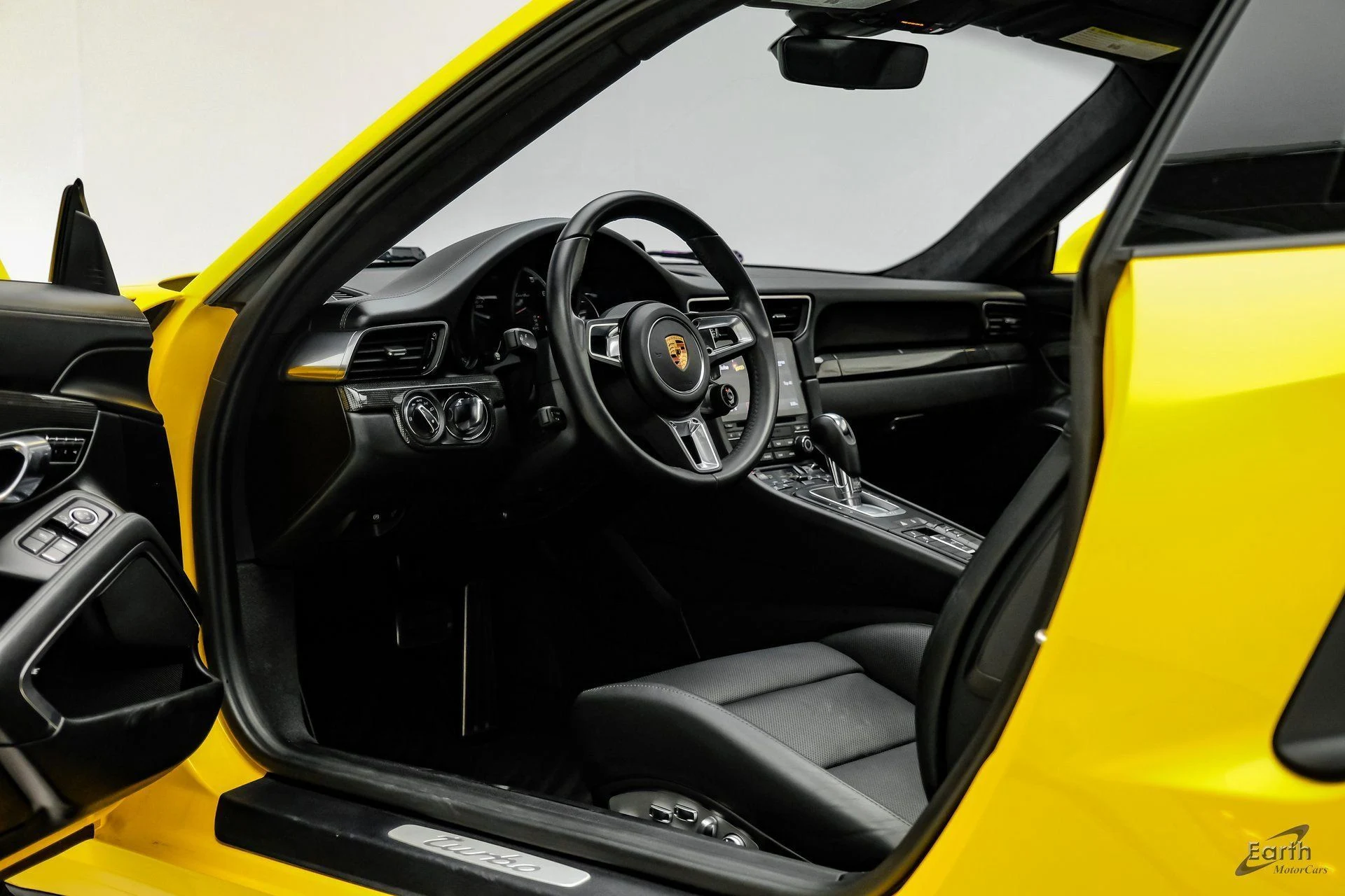 mph037_280354003_3a35c653a5644f44f012b15ce669360bx_2eede4741f