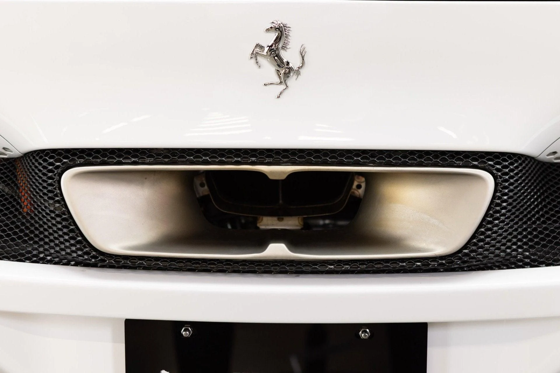 mph037_2810163972_Used_2024_Ferrari_296_GTB_1777368294_6901962d2d