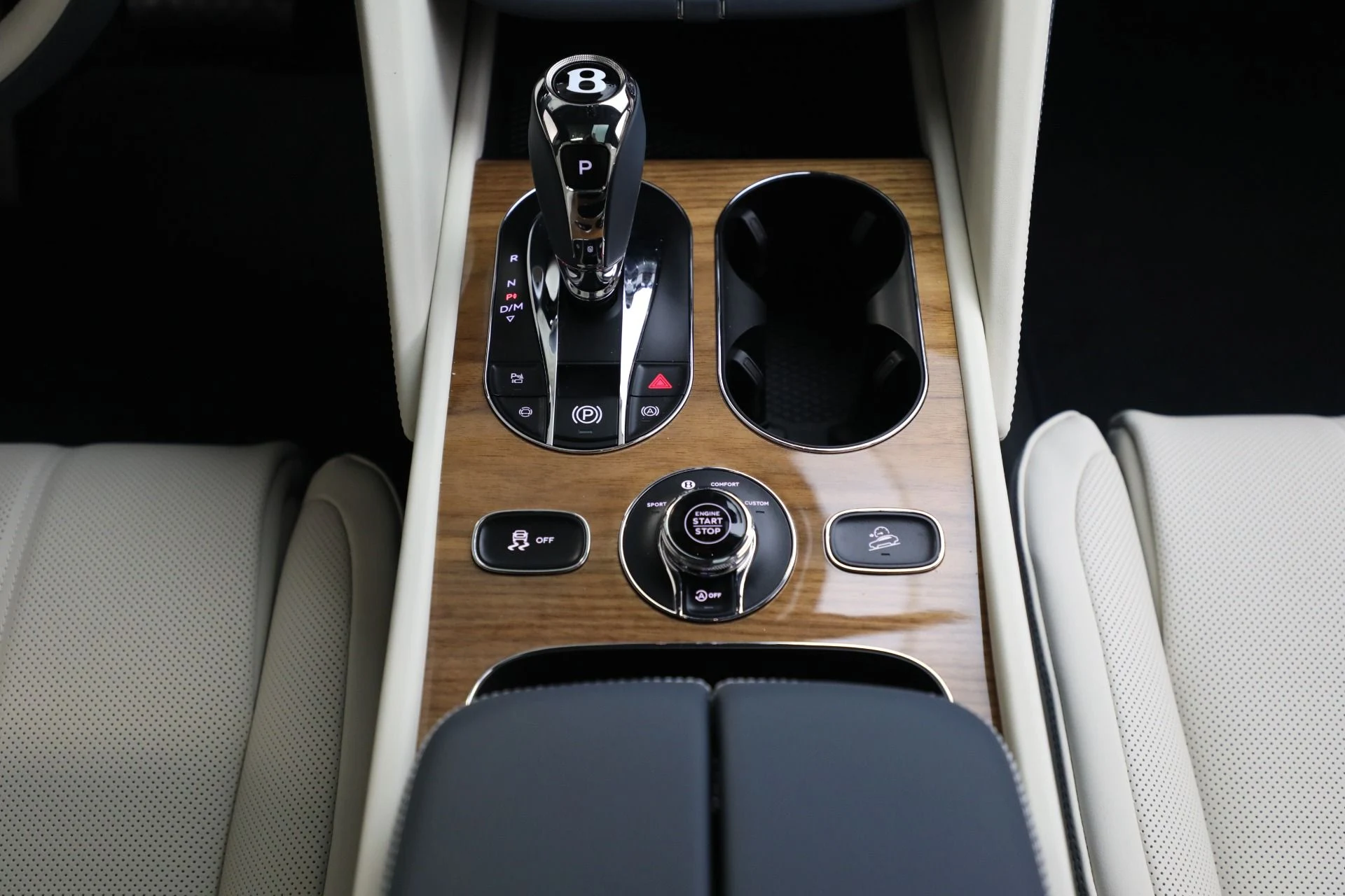 mph037_2812372831_New_2025_Bentley_Bentayga_EWB_V8_ecbd230238
