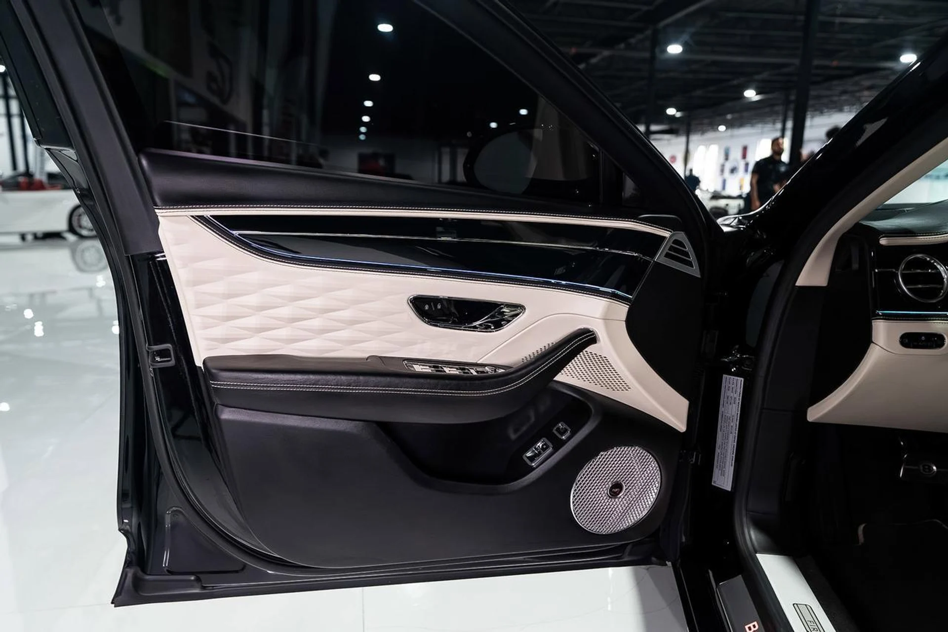 mph037_2814277106_d3fe2ee150dba6ca36e3d43b52396f84_8249cfa767