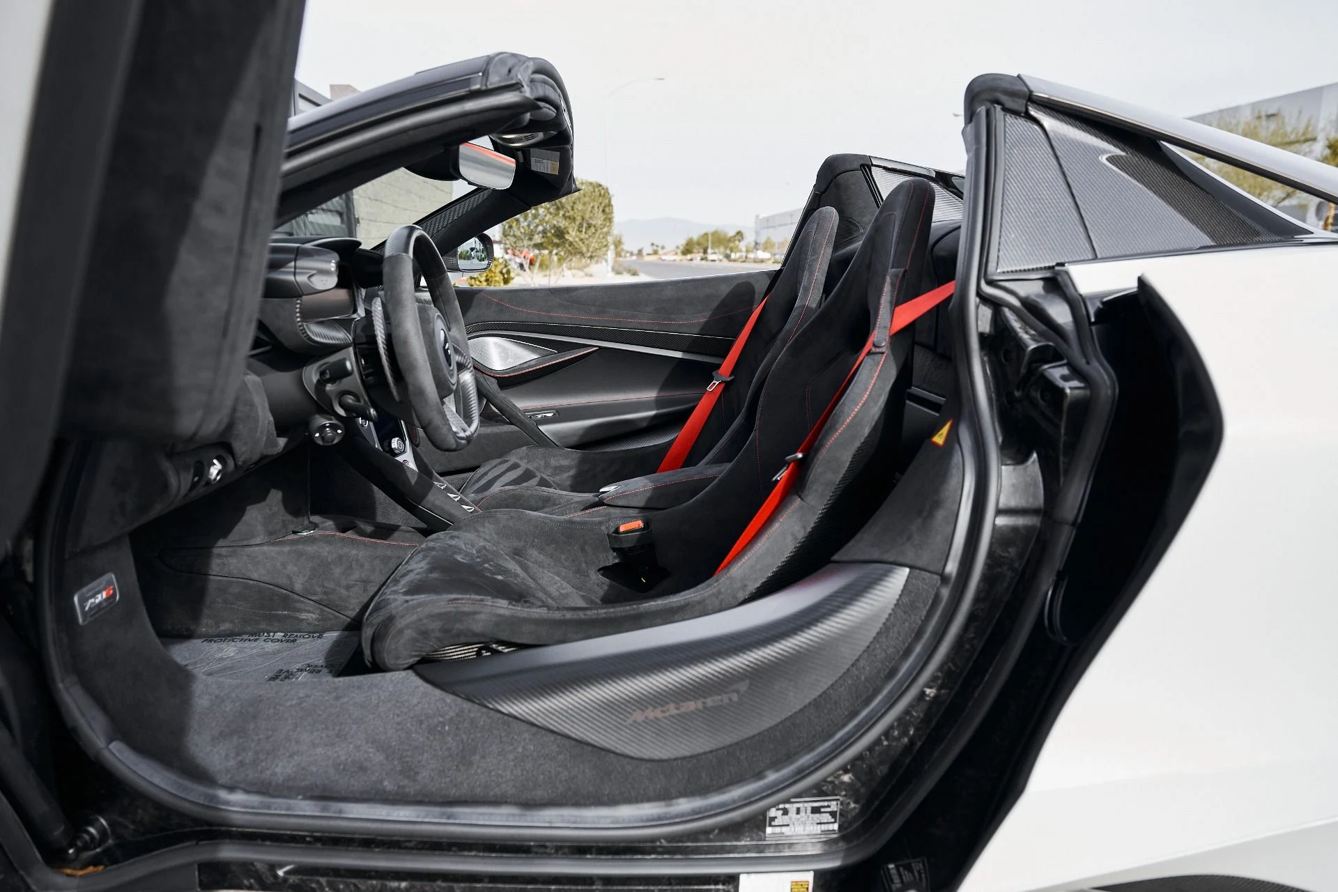 mph037_2827398275_Used_2024_Mc_Laren_750_S_1769048320_796ef38885