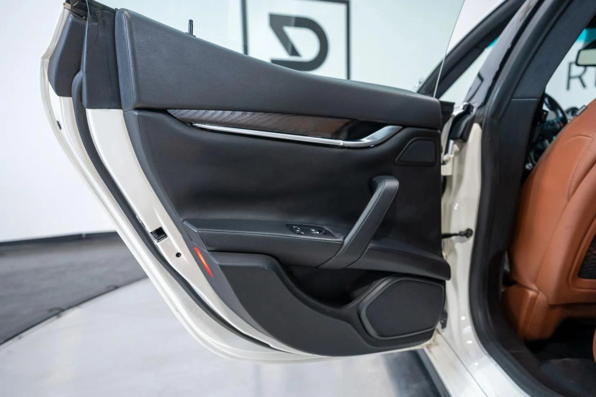 mph037_283234442_4c44228d215ae246c69eb0e1466392a4_e98ef9a471