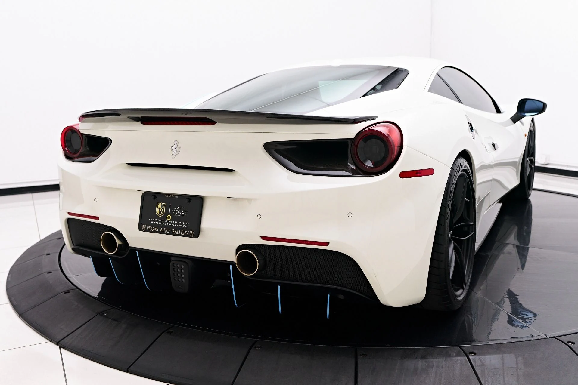 mph037_28389753_Used_2017_Ferrari_488_GTB_Base_1755309758_89bf2fbe8d
