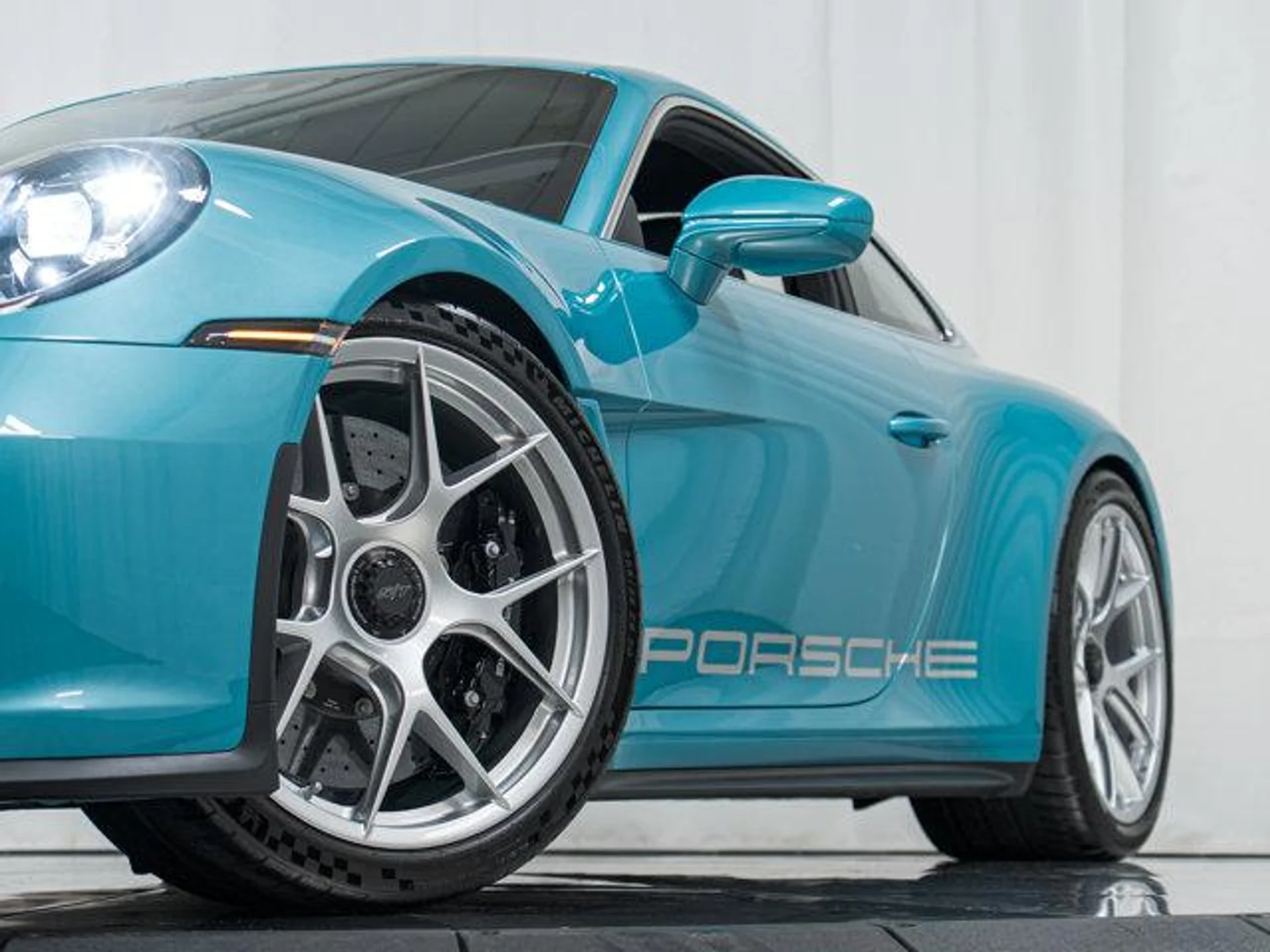 mph037_283902318_5_Ys4c_Ge_UJ_Jd2_F_Cq_Li_Dl_Z4_P_FA_Bw_59fb017fca