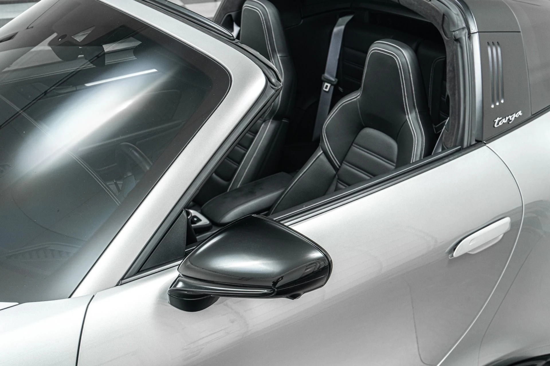 mph037_284413094_Used_2022_Porsche_911_Targa_4_GTS_1781103510_e2d173a15b