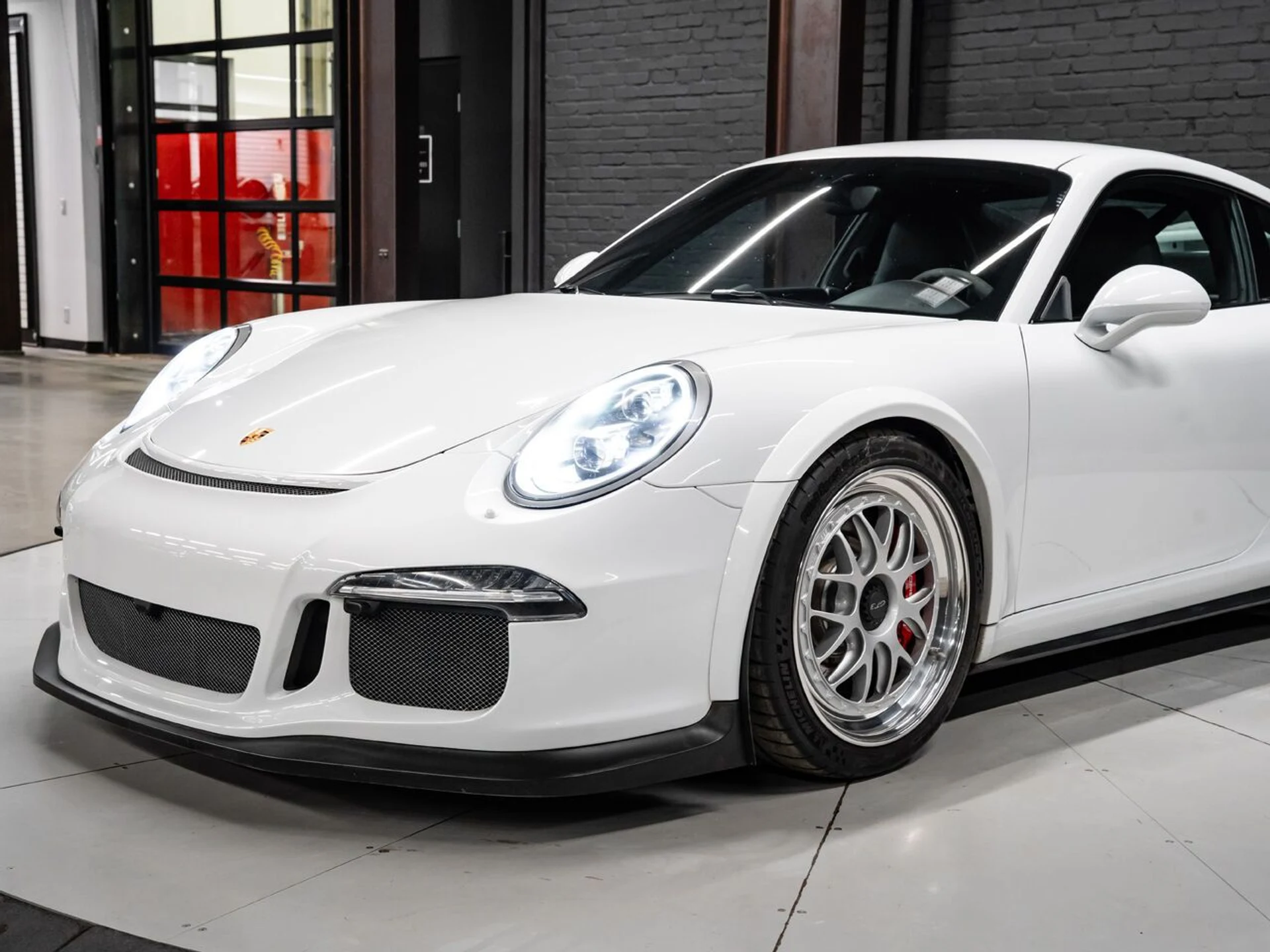 mph037_2845396423_porsche_911_2015_476d556629