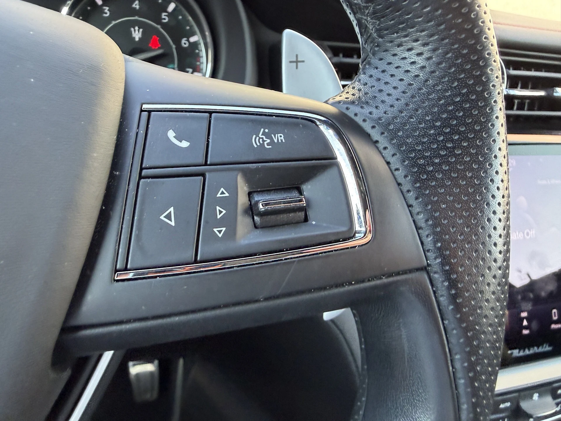 mph037_2847205302_5282dec23824ecd5d361f6b3940b958dx_cfd517d575