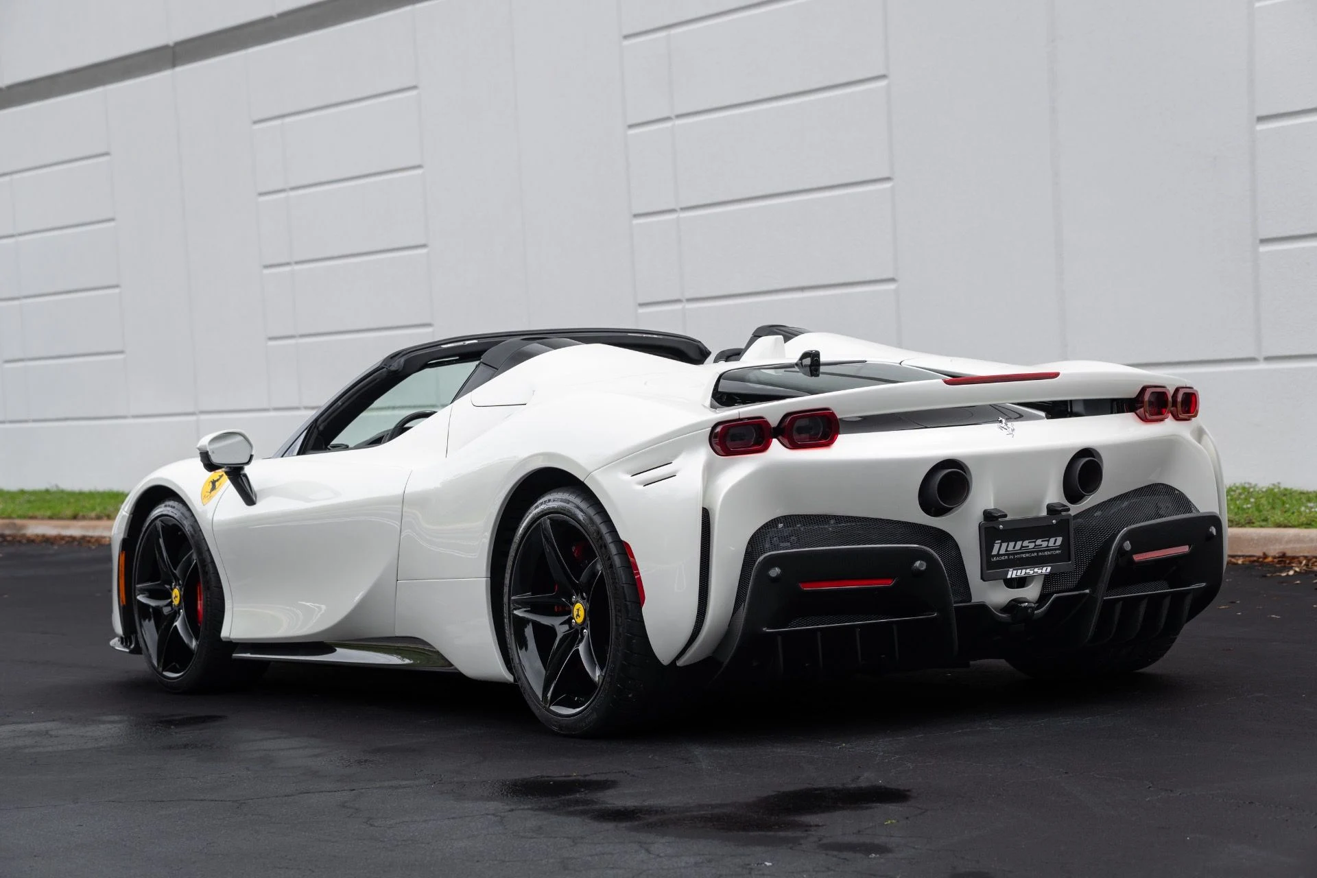 mph037_2859429784_Used_2024_Ferrari_SF_90_Spider_1775624639_c47f74b4d9