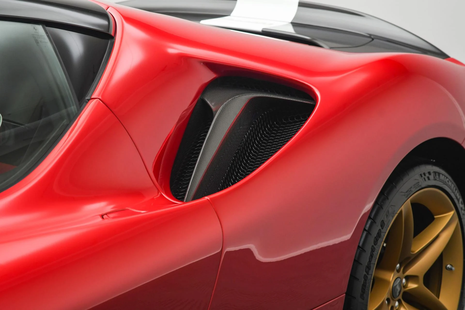 mph037_2865023987_Used_2023_Ferrari_SF_90_Stradale_1743495308_dc13307cfd