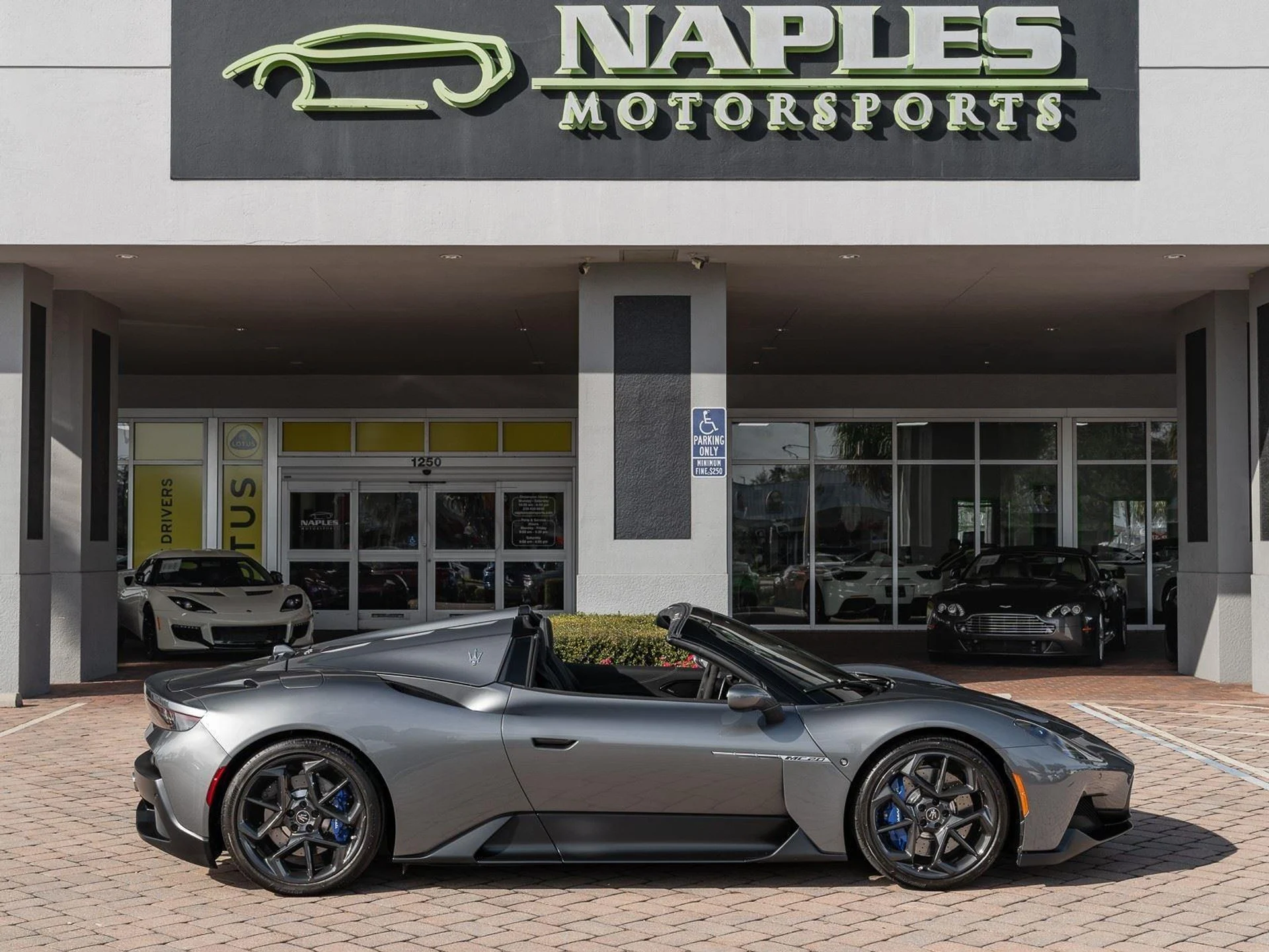 mph037_2873268554_Used_2023_Maserati_MC_20_Cielo_1773864344_c5a40fe4f0