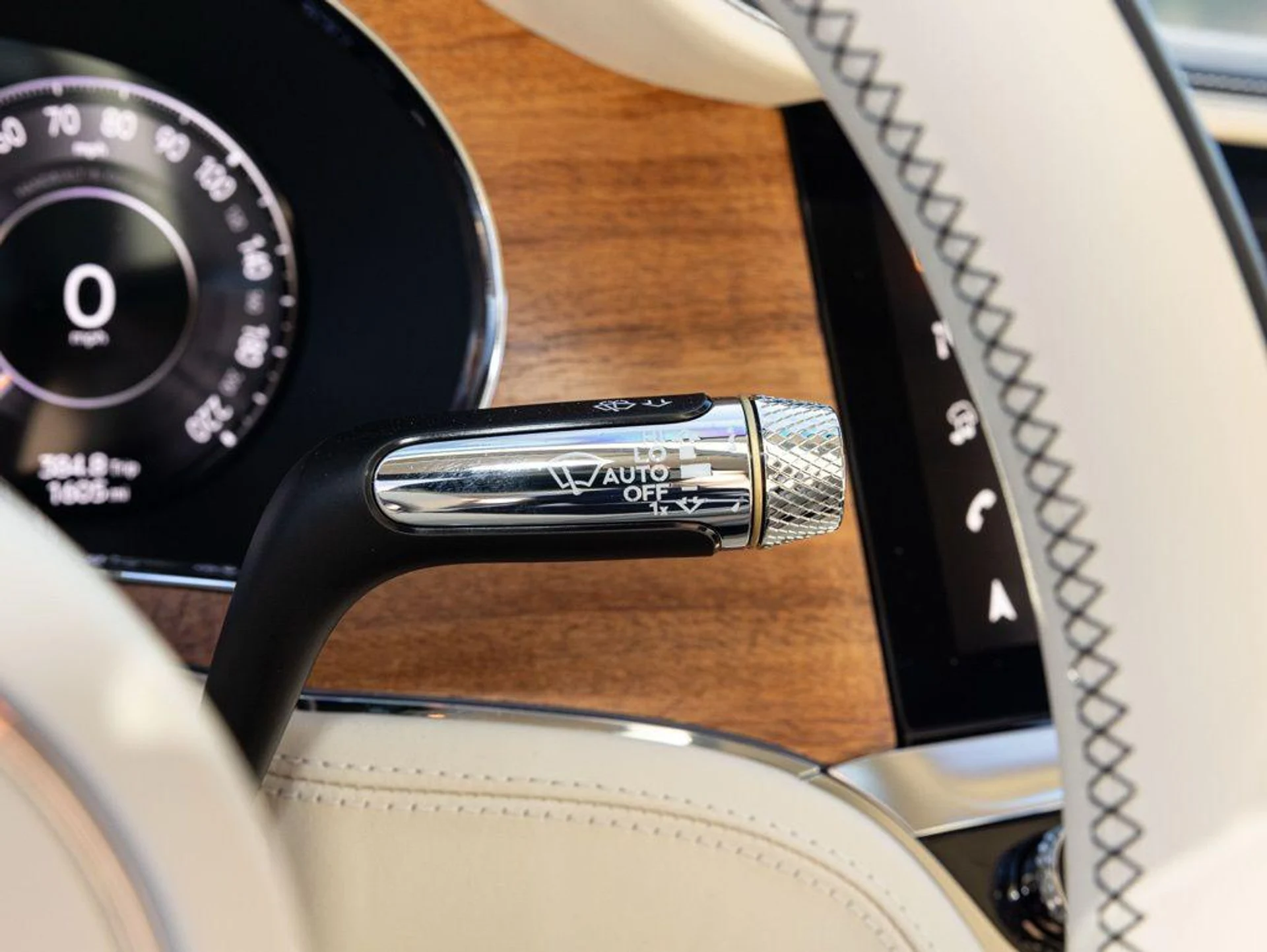 mph037_2879162666_499141765_69a452f90431bab765b4b419_39bf3354e3