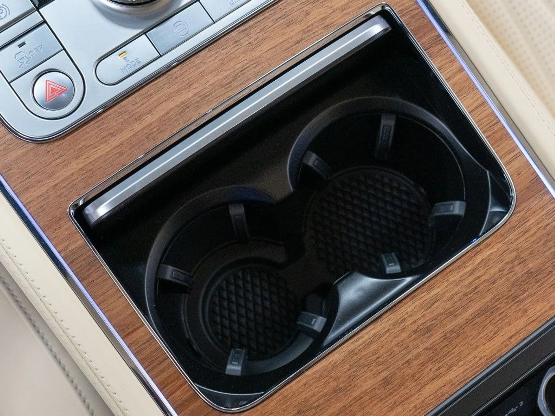 mph037_2885176487_631c07897c5e1346c7946644703227ac_9addb9db8e