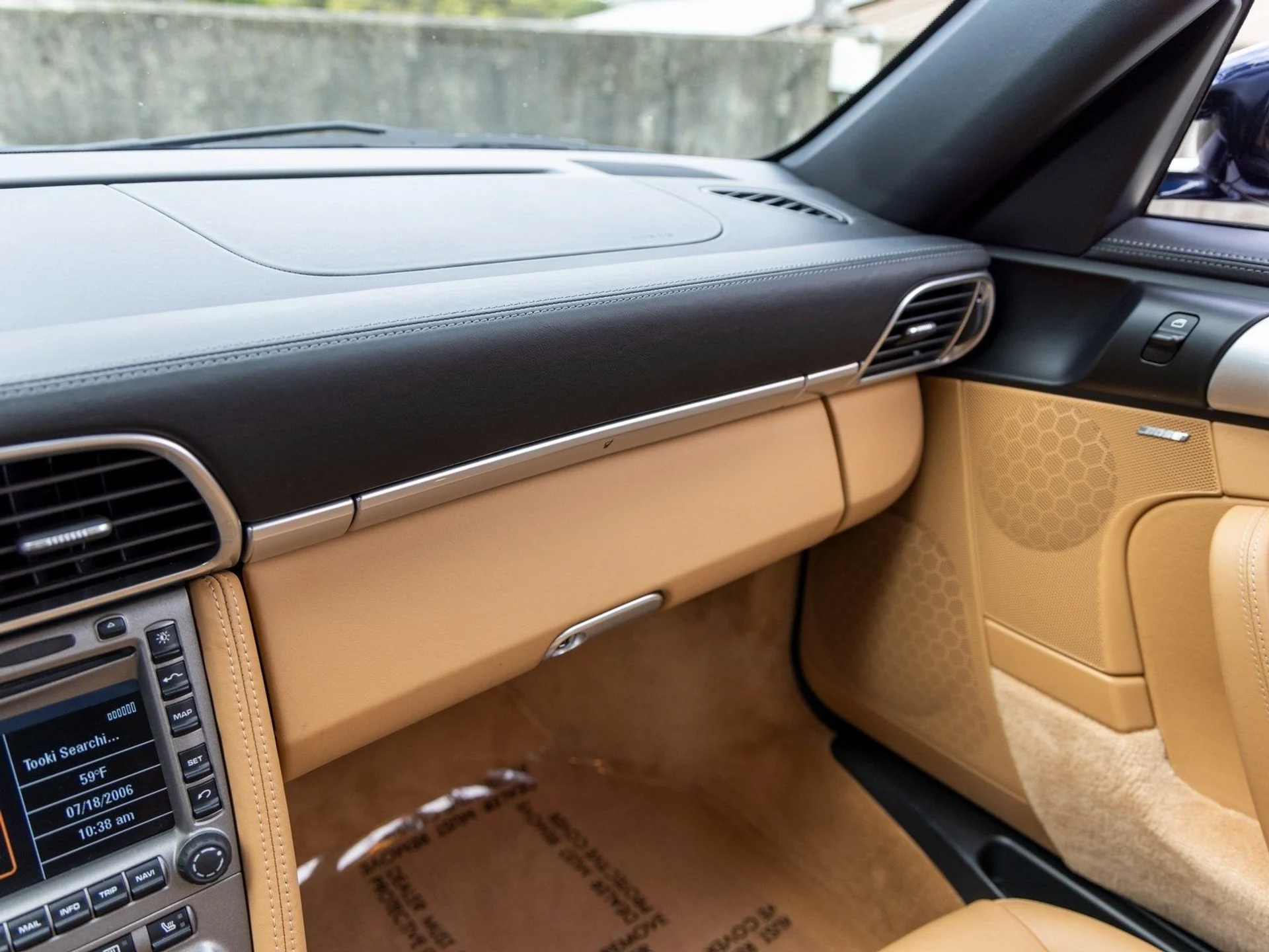 mph037_2886845219_38_90dad7f4f2