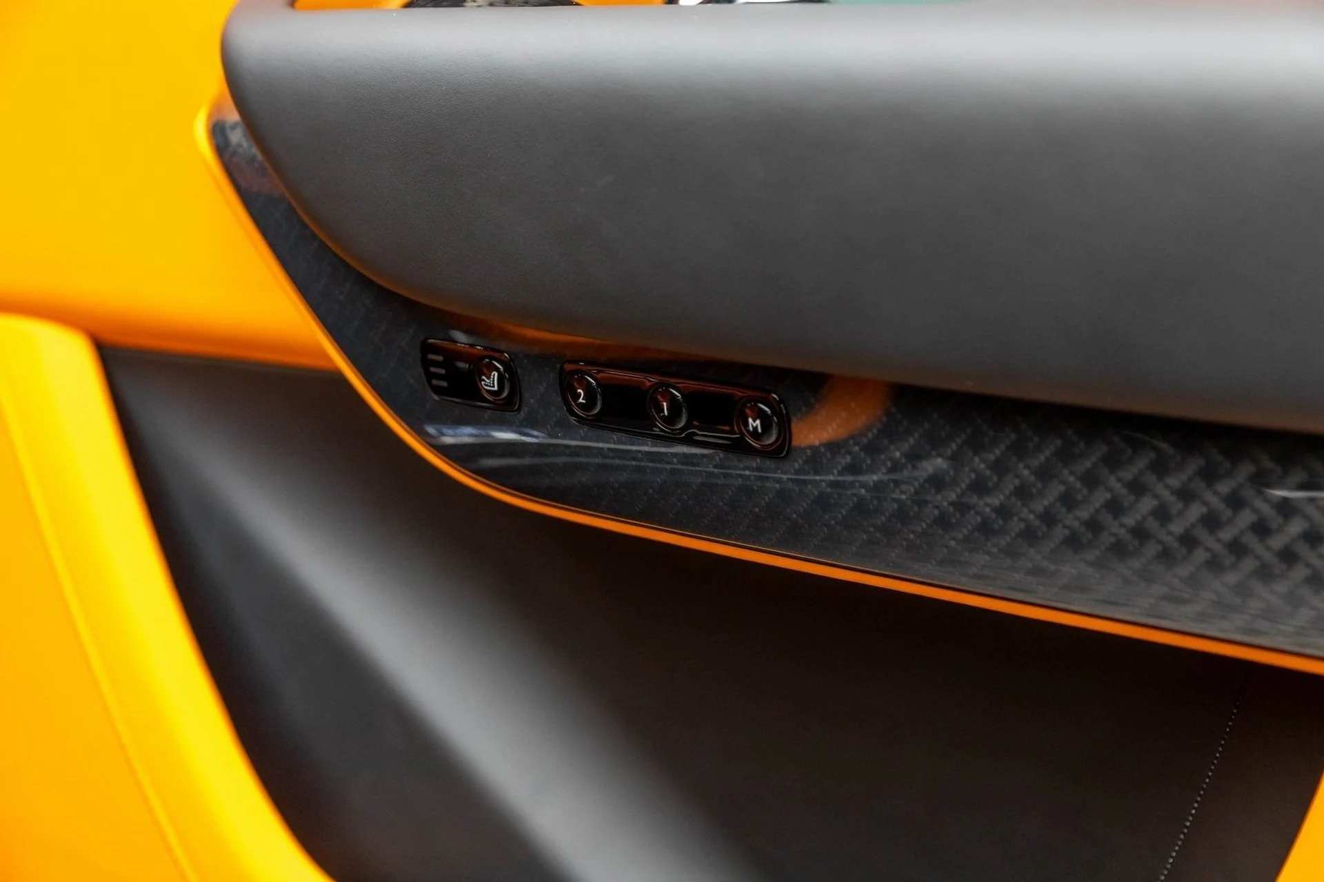 mph037_2889374922_38_1f8c765a8c