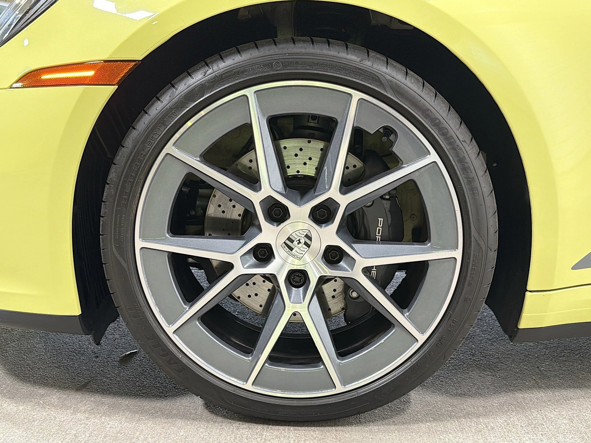 mph037_2891244933_149844a3bc5b98e31d068e479c2dc184_ec8a95a907