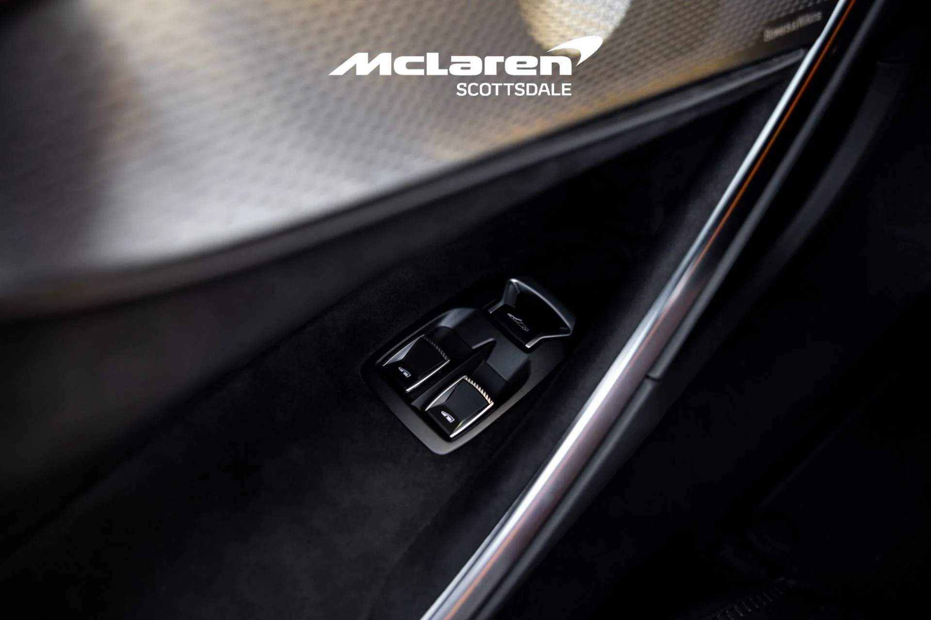 mph037_2892948377_Used_2025_MCLAREN_ARTURA_Performance_1729876898_f835931ae0