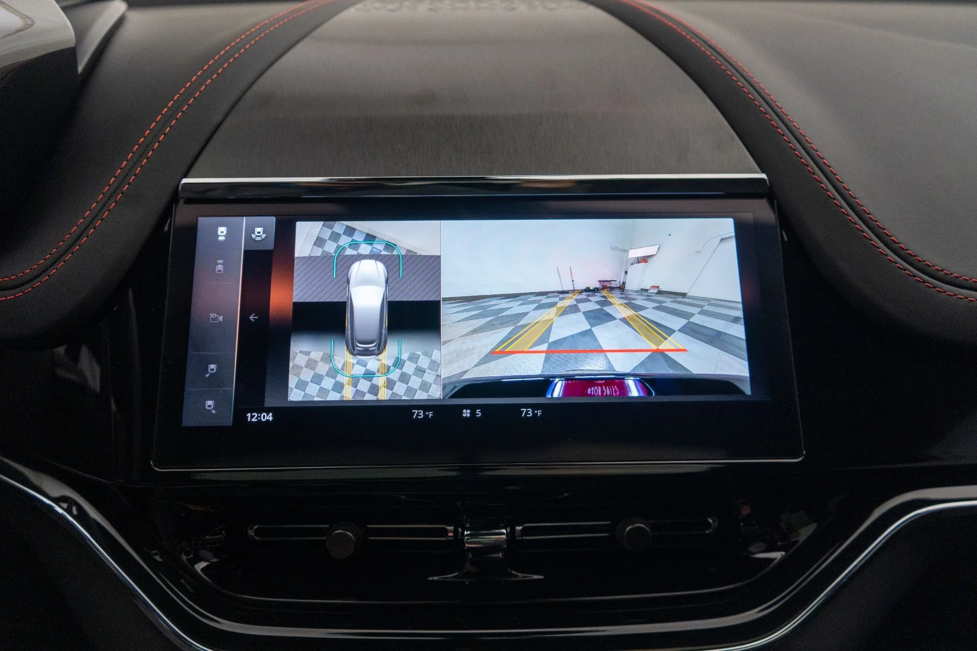 mph037_2894859376_Used_2025_Aston_Martin_DBX_707_23_Inch_Wheels_Factory_Matte_Paint_697_Horsepower_1774034848_6f45f1847b