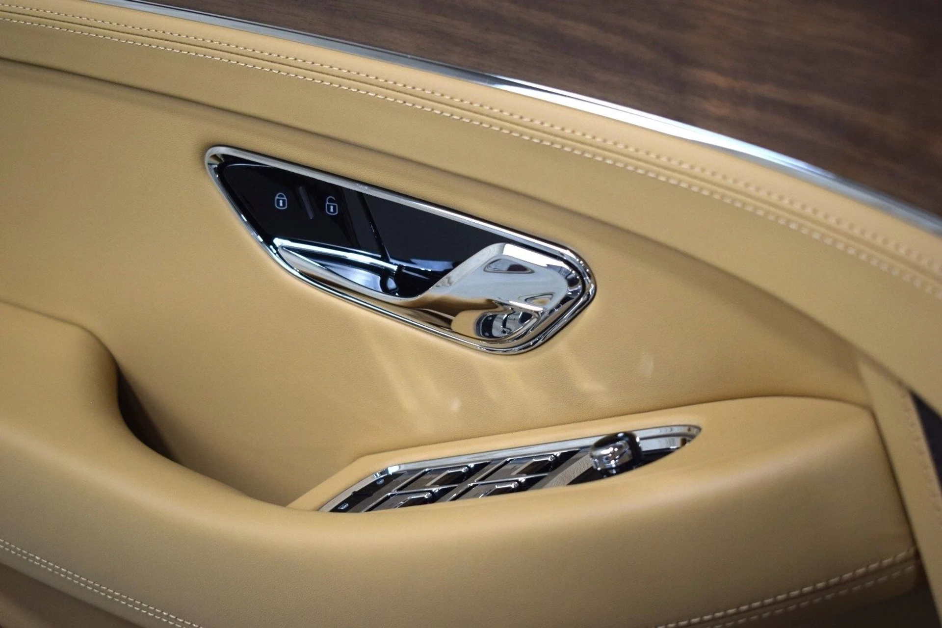 mph037_2896053791_366f076897adce4b318a77fb5343ac79x_484e763cbc