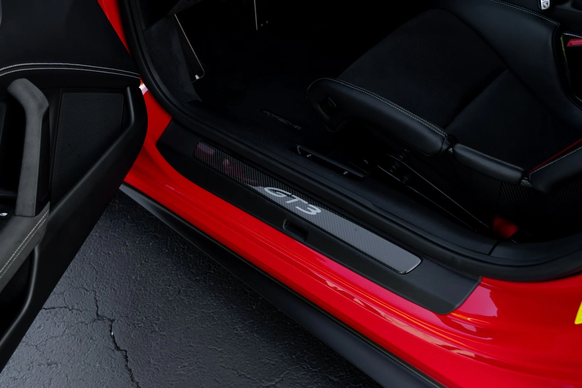 mph037_2904374797_Used_2022_Porsche_911_GT_3_1761761054_e7ea07bd3a