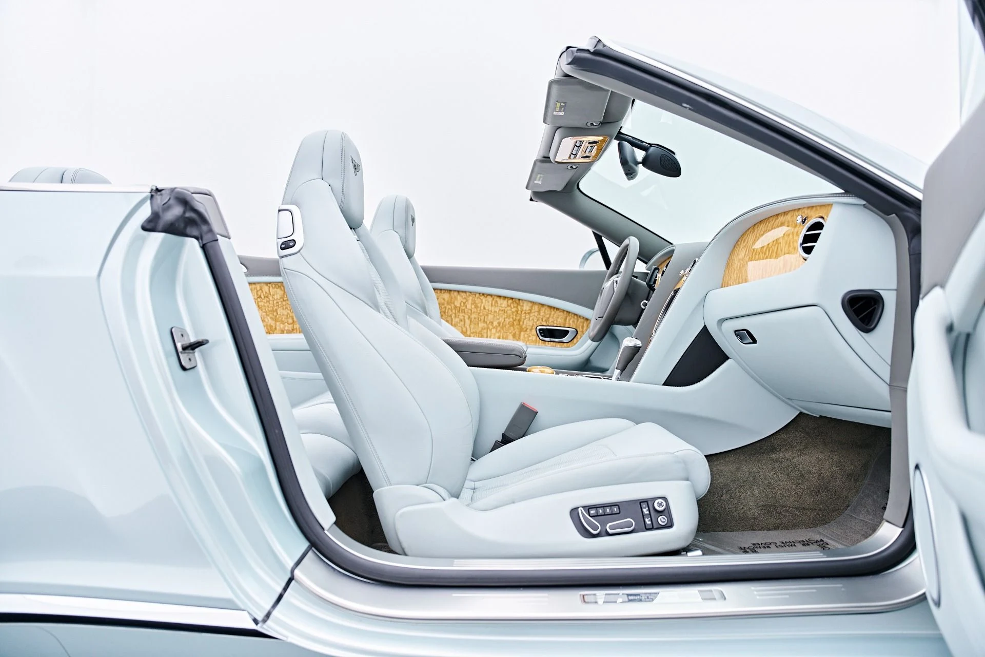 mph037_2905081745_Used_2014_Bentley_Continental_GTC_Base_1786670707_0036e21a2d