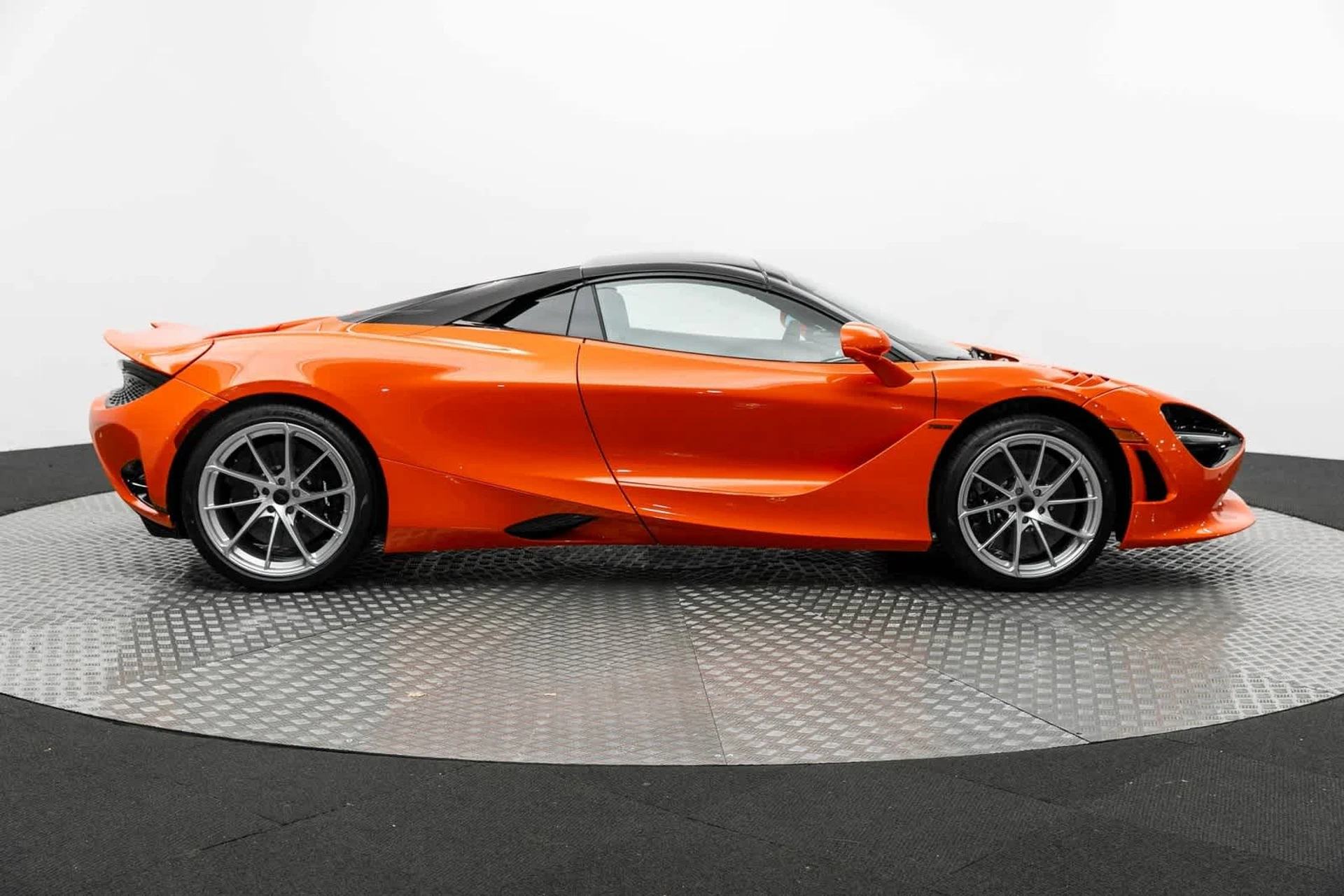 mph037_2912992799_38_f025393880