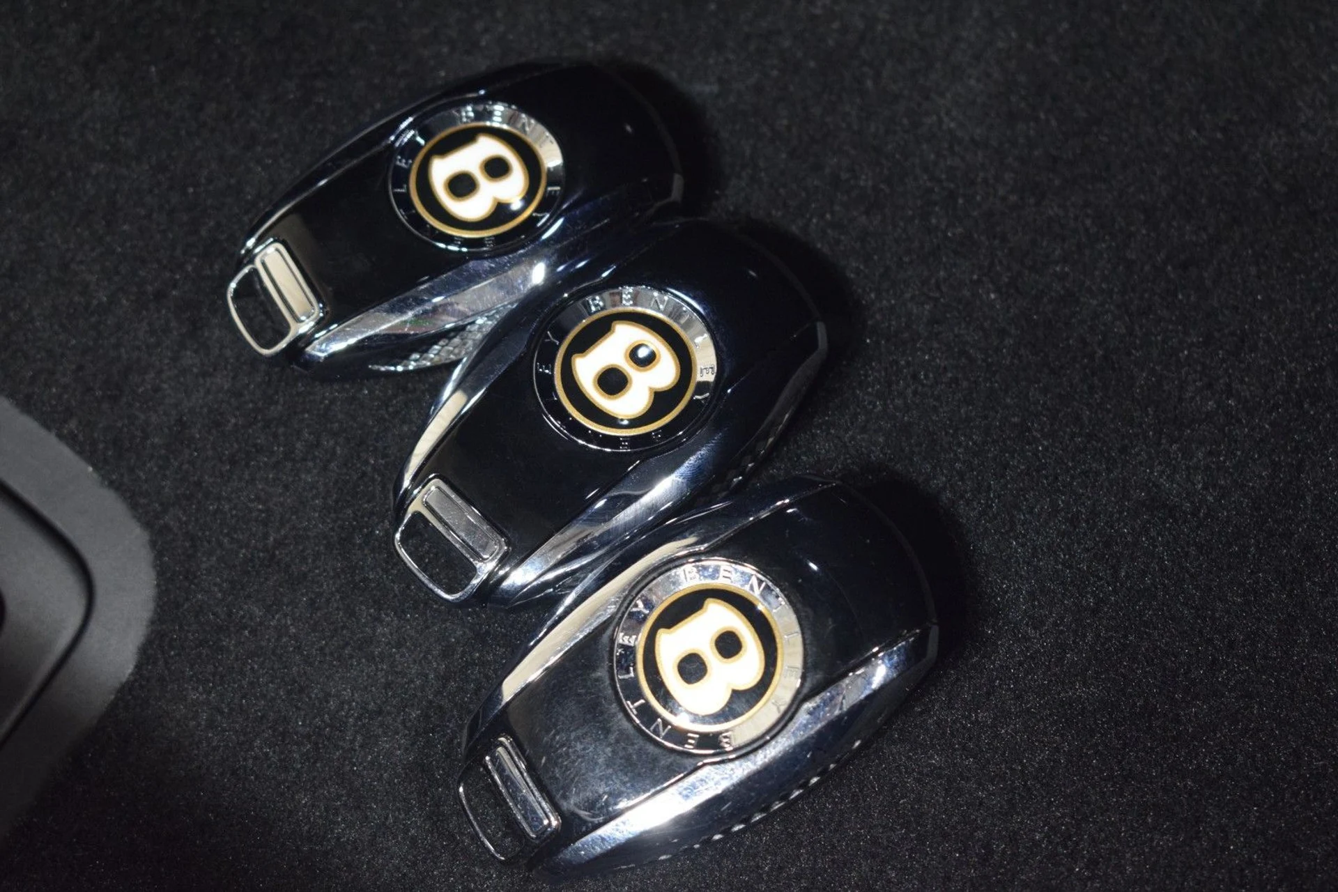 mph037_291783513_258ec97c213db5d26afba5b1c63d1169x_f3f7294399