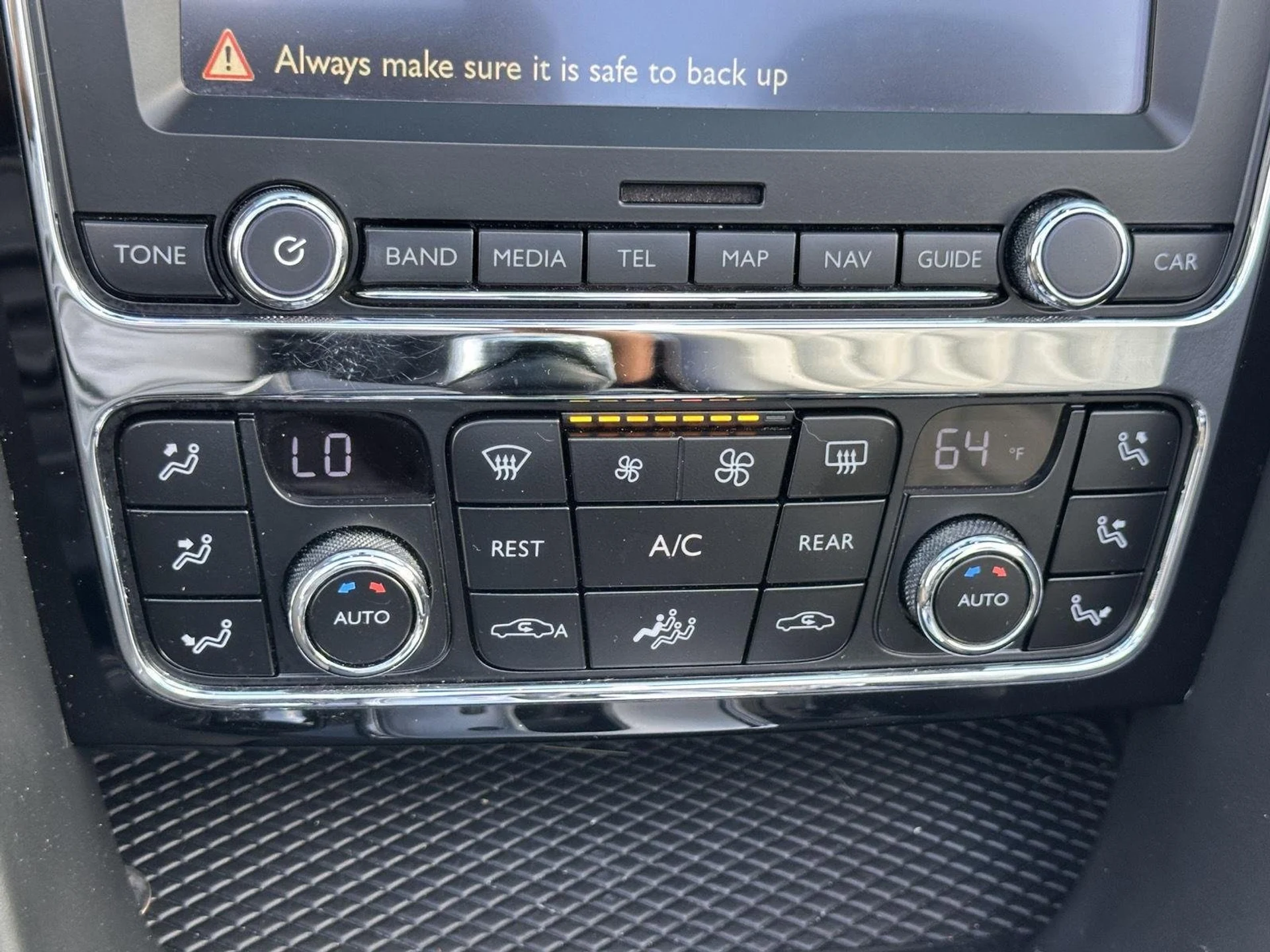 mph037_2926601933_10613d5de62a1895ef927db1dcef9465_2236e8f2d2