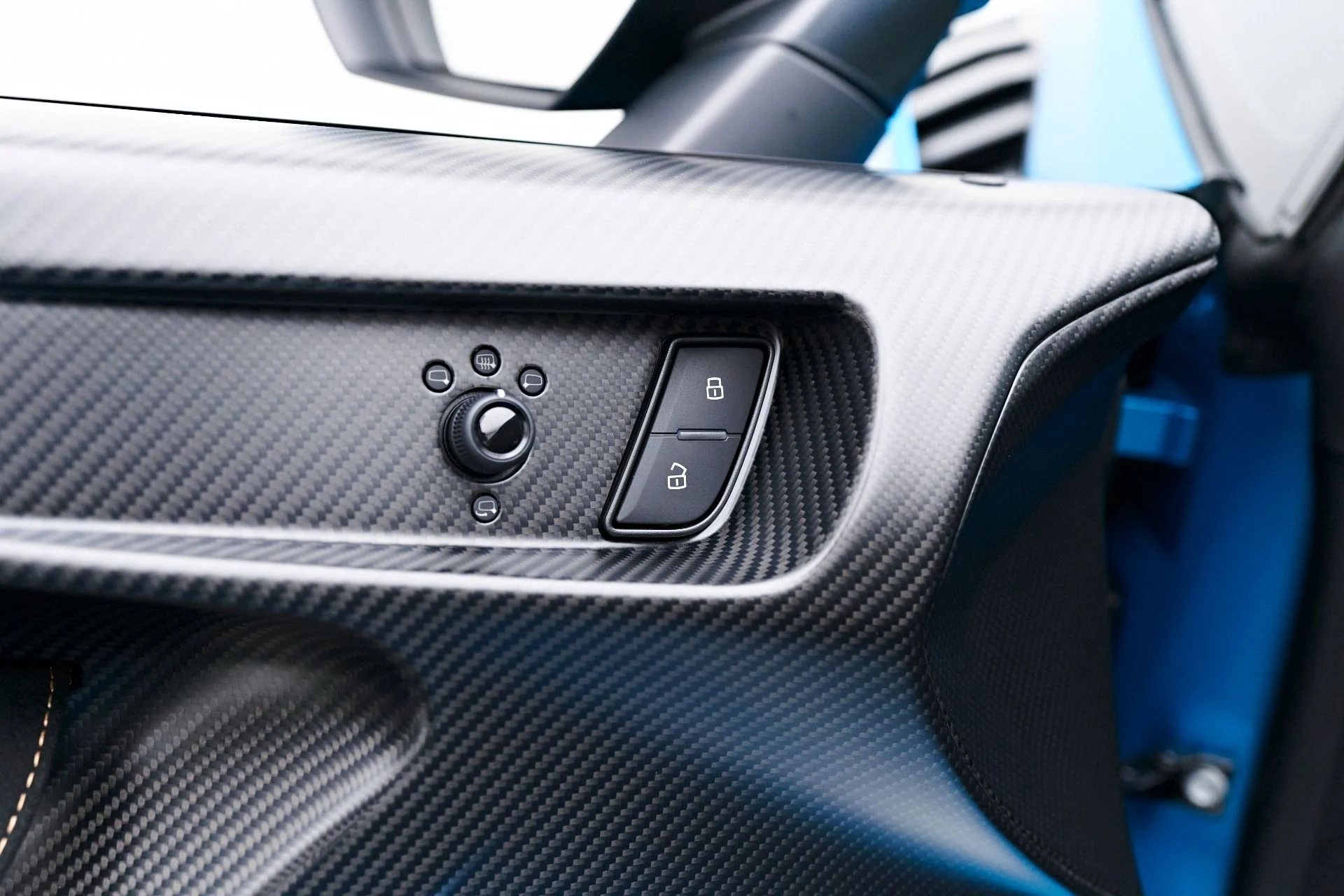 mph037_2930705405_Used_2022_Lamborghini_Huracan_STO_Base_1732754503_8a43827831