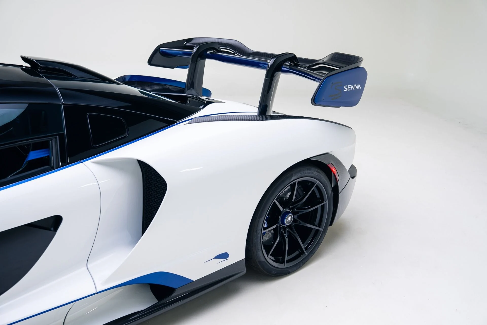 mph037_2930953803_Used_2019_Mc_Laren_Senna_1765845968_27af122afd