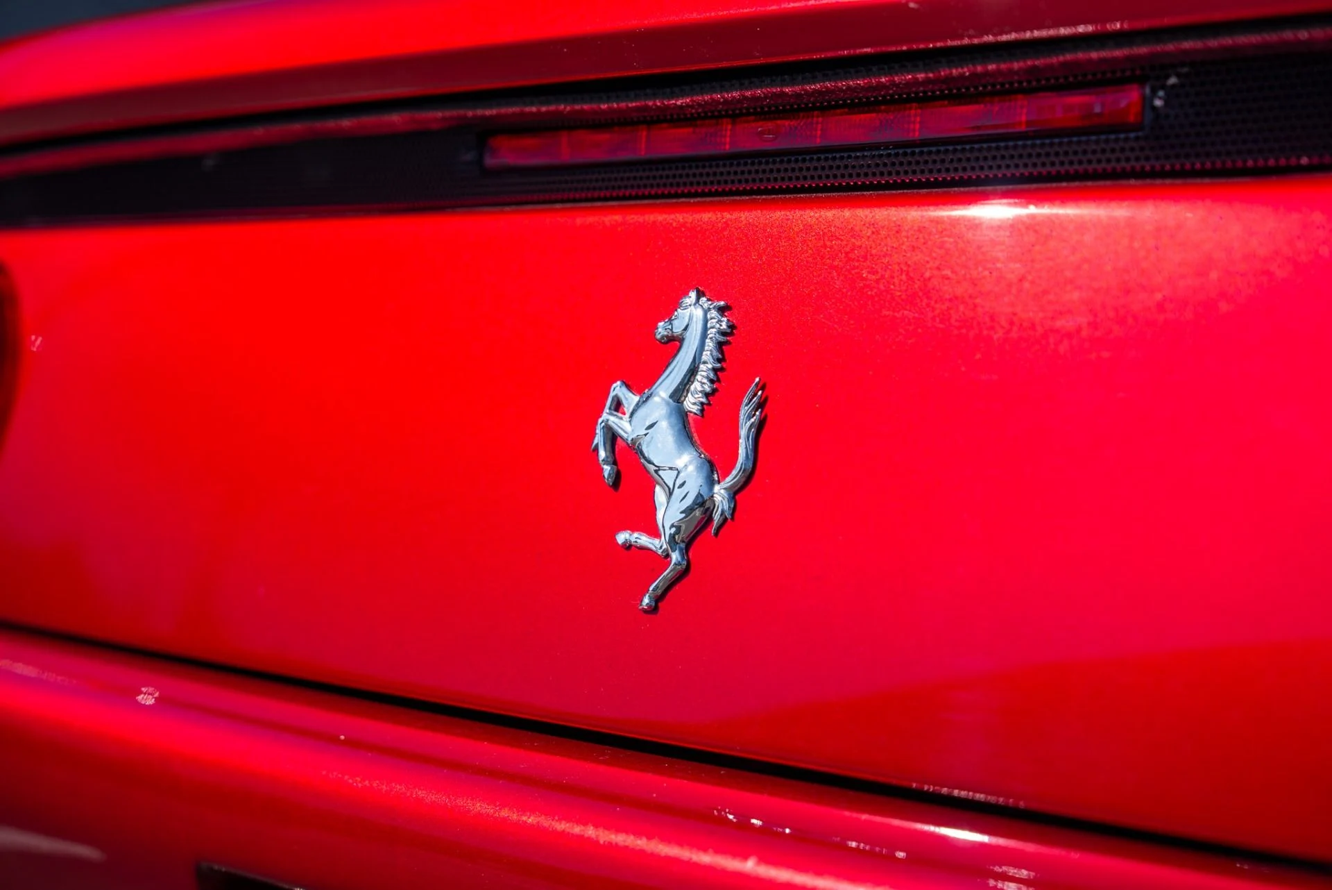 mph037_2932876868_Used_1995_Ferrari_F355_Spider_1762303570_4469114e97