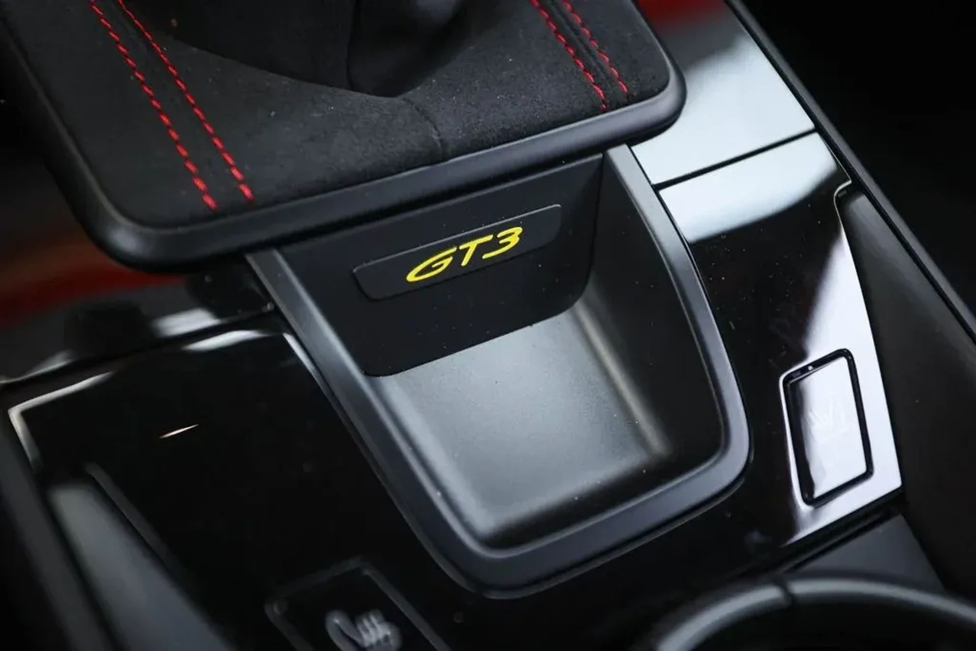 mph037_2938792337_bfcce49ffd9c98d78d27c4eefb3bf56a_54270ea9d1