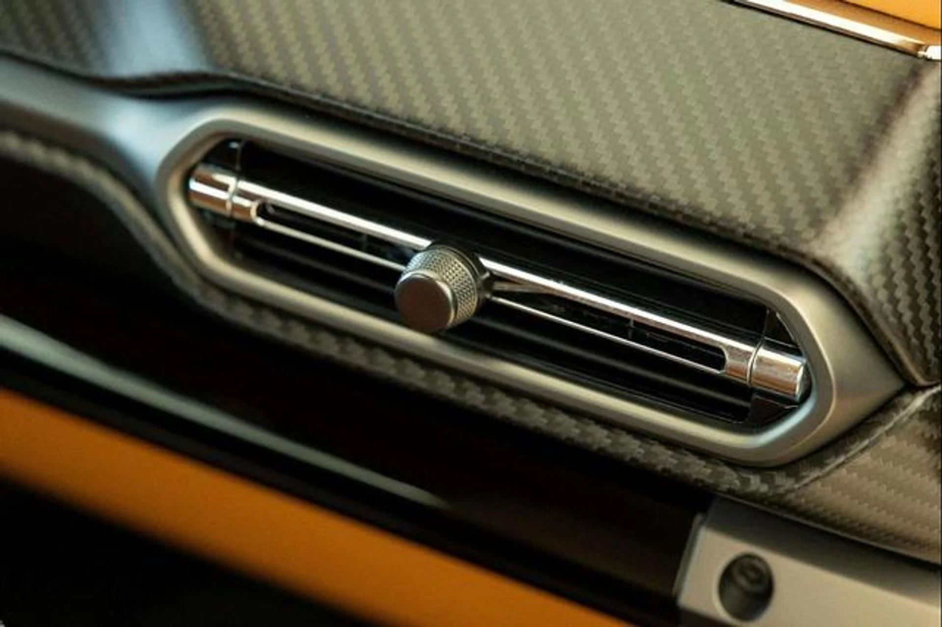 mph037_2940775529_N_elbjhp_Asf_Oa_N2_V_Fw_EB_5_Mw4u_OE_5dc20427db