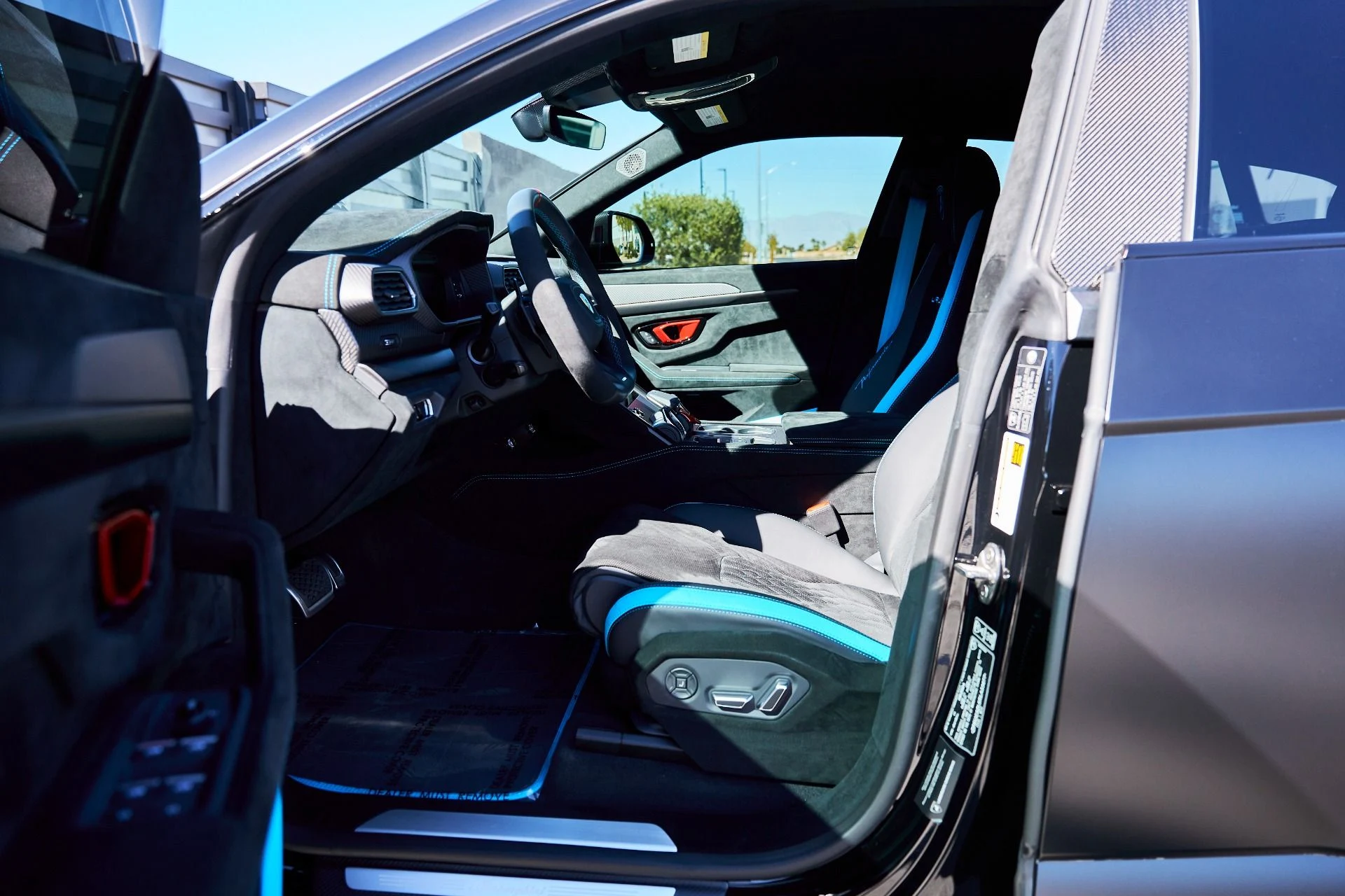 mph037_295701028_Used_2024_Lamborghini_Urus_Performante_1773367128_af85bff9ce