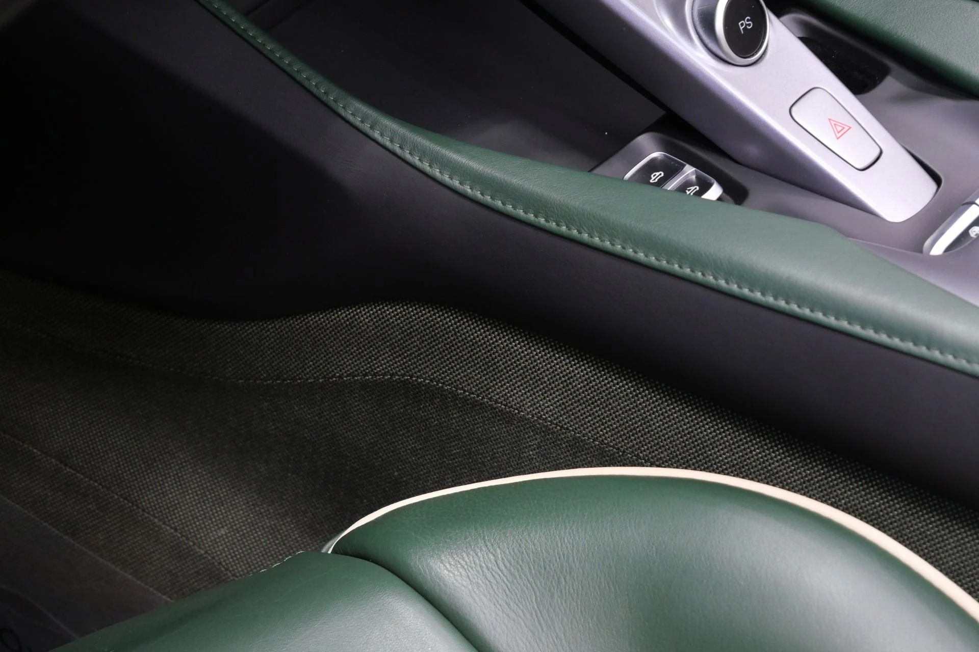 mph037_296114842_Used_2019_Ferrari_Portofino_Tailor_Made_in_NYC_Unique_Exterior_and_Interior_Colors_Amazing_1779827037_1efc7f7bad