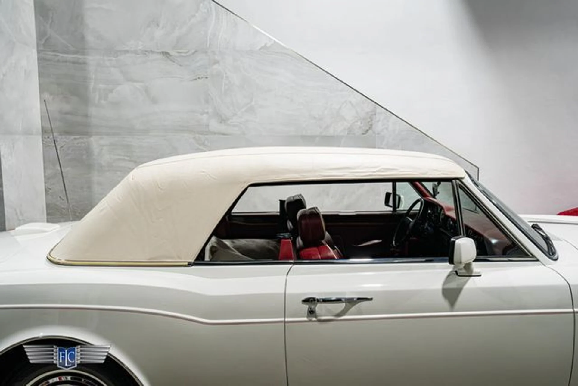 mph037_296656889_used_1988_rolls_royce_corniche_cv_9689_23071252_42_640_0392a9da00