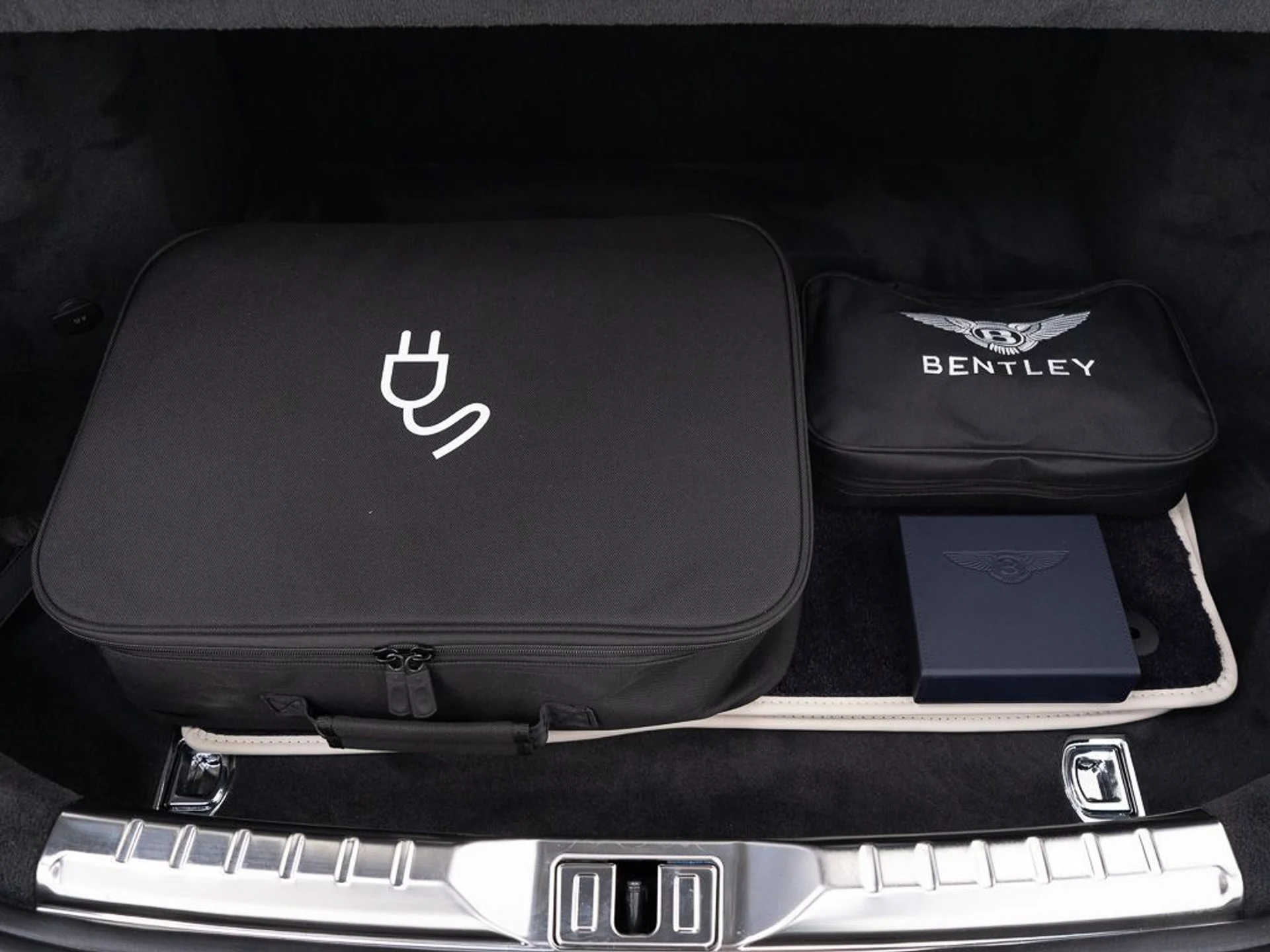 mph037_2979026439_ca3f634adbbcccba52ba3a5a4b5d8351_b8511a3c7b