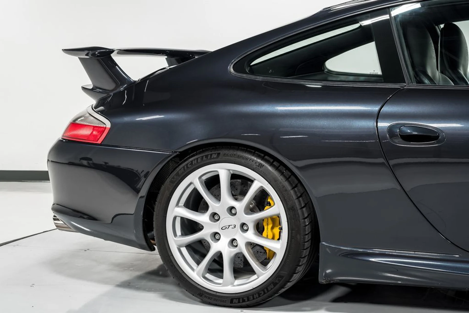 mph037_2997499821_888a328970a40a4088ae66ebc9e094bfx_7b645a2821