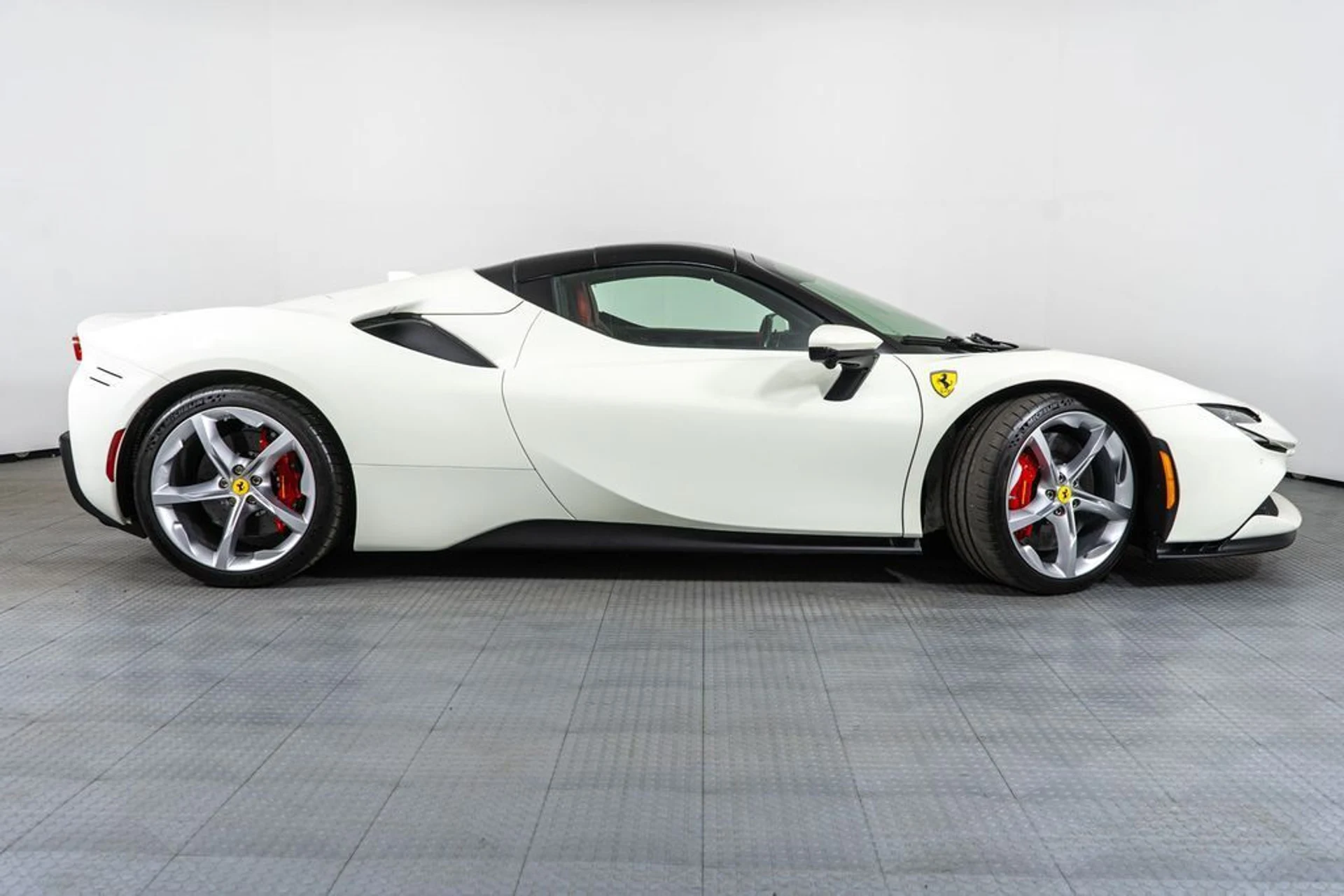 mph037_3007748325_38_25998337_6944b409e2722_9e3c406014