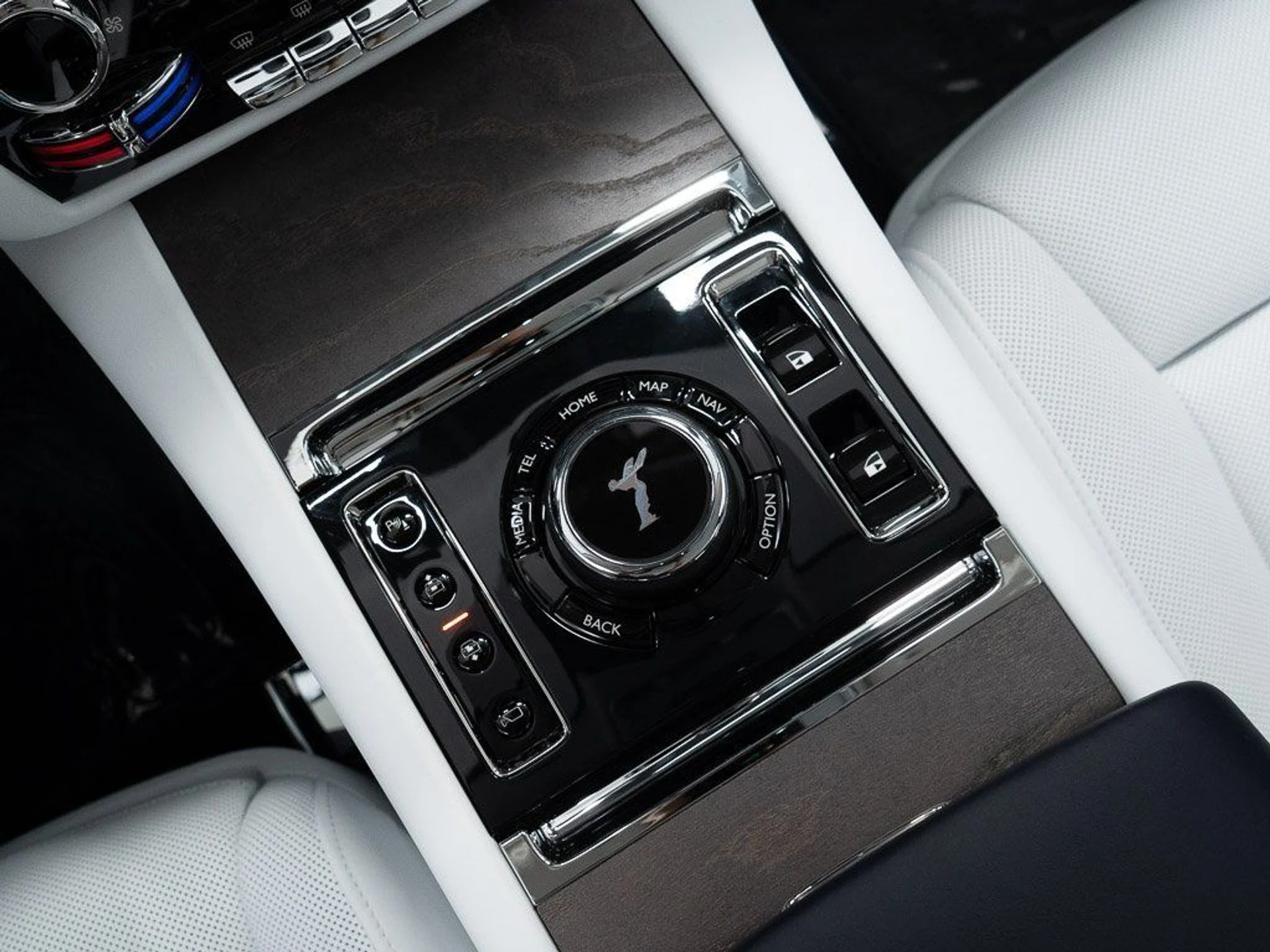 mph037_3008407680_64f22bc3767c71906ffe774029c8785b_127146d990