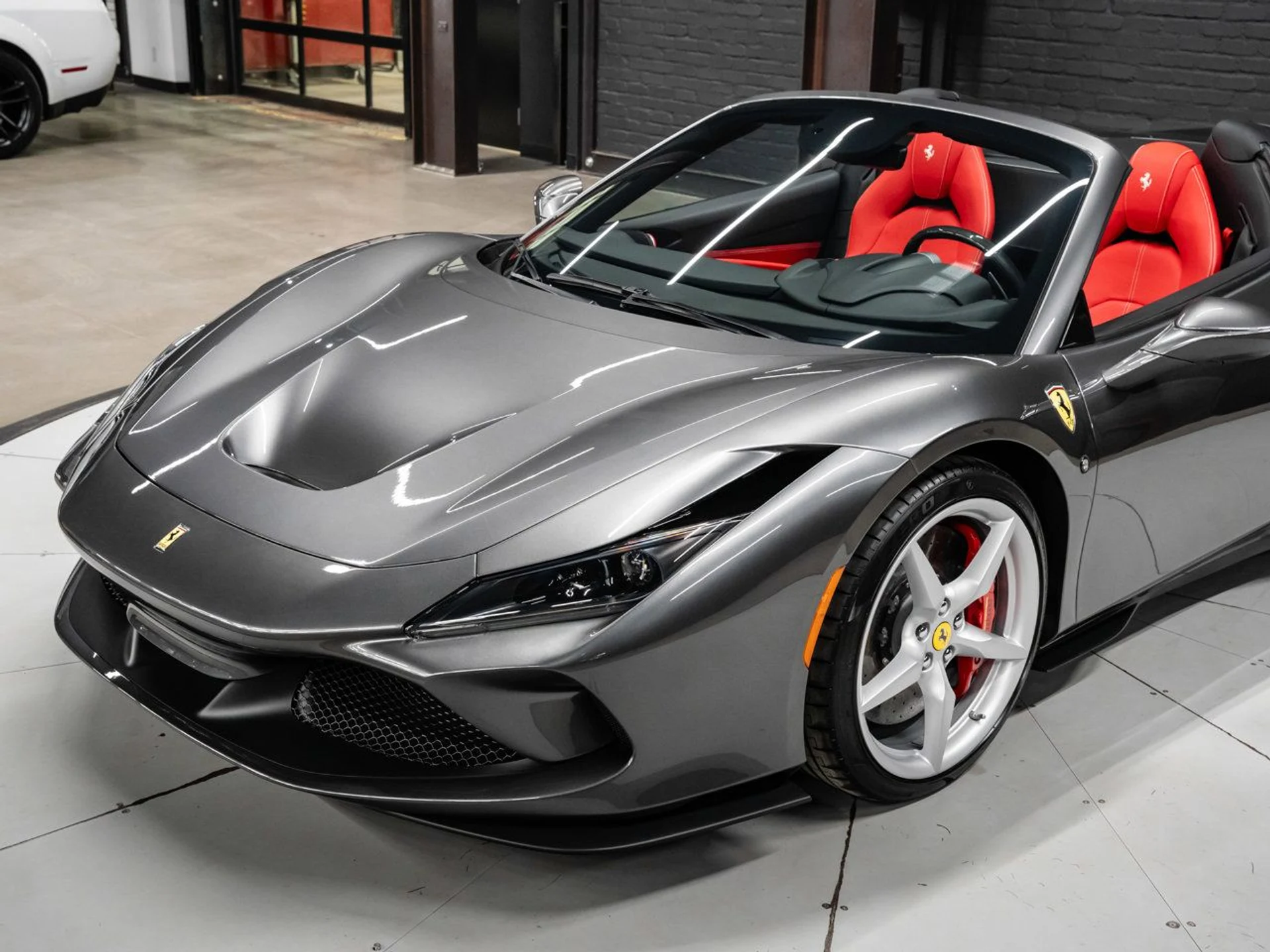 mph037_3009485626_ferrari_f8_spider_2021_d7739586a7